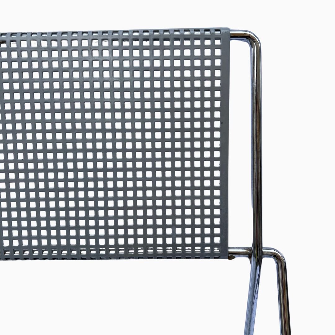 CHAISE X-LINE PAR NIELS JORGEN HAUGESEN POUR MAGIS, 1970