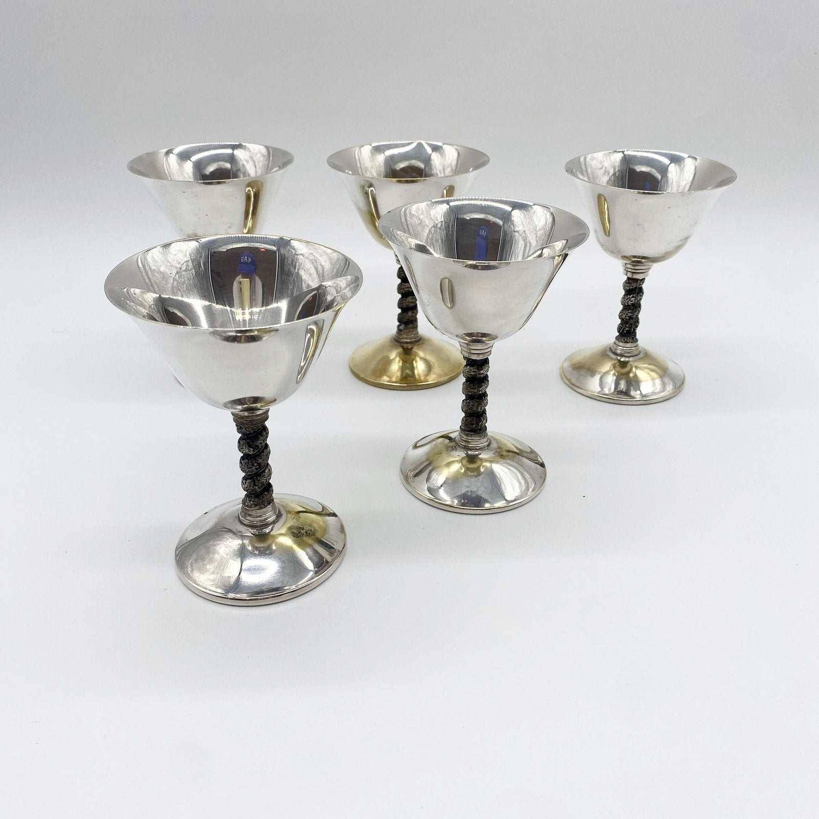 SÉRIE DE 5 VERRES À PIED / MÉTAL ARGENTÉ – "EPB", 1960s