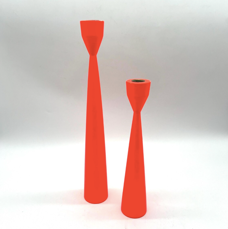 PAIRE DE BOUGEOIRS, SCANDINAVE, EN BOIS ORANGE, 1970s