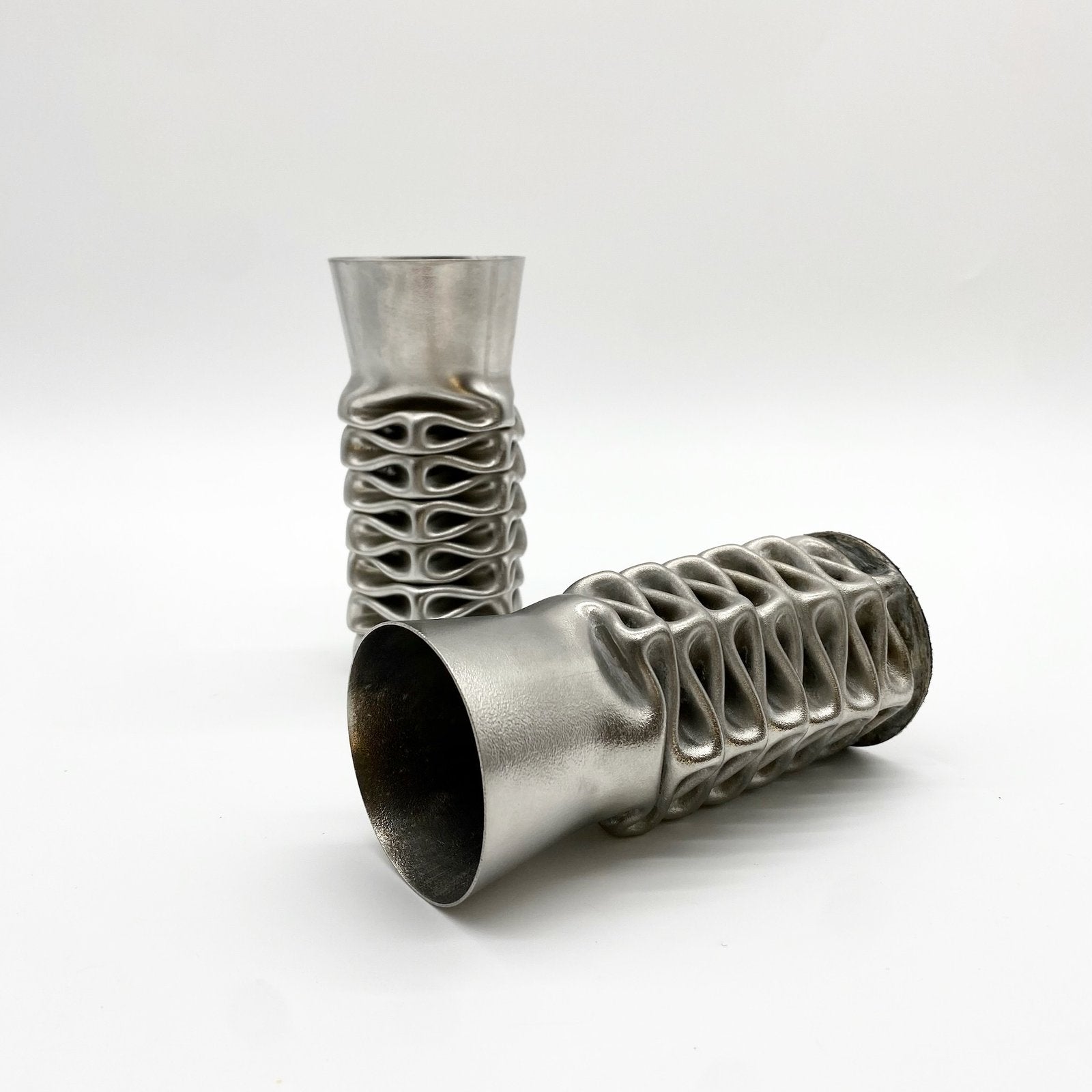 PAIRE DE VASES "COMPRESSION" PAR JACQUES MONIQUET – 1970s