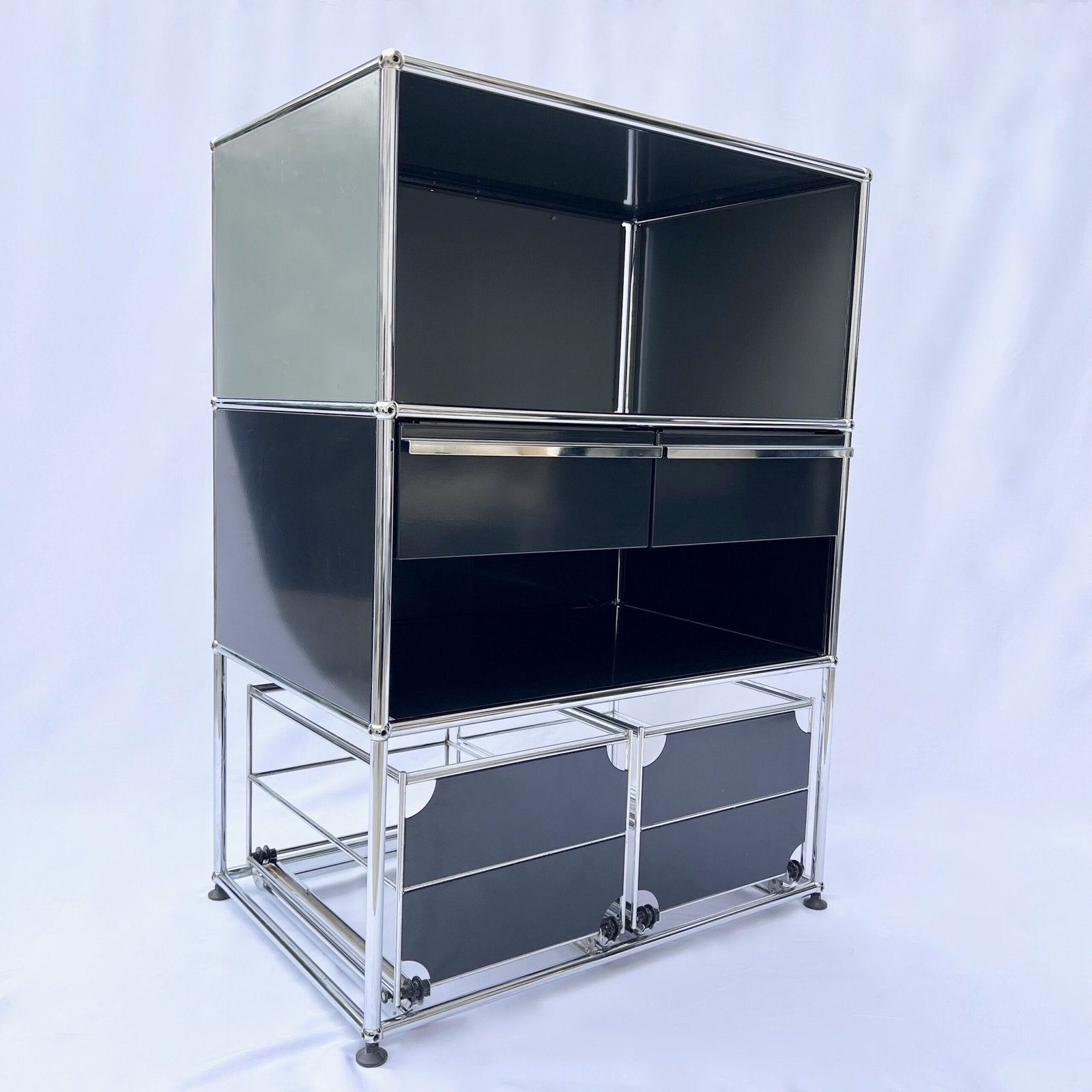 USM HALLER STORAGE UNIT, 1980s