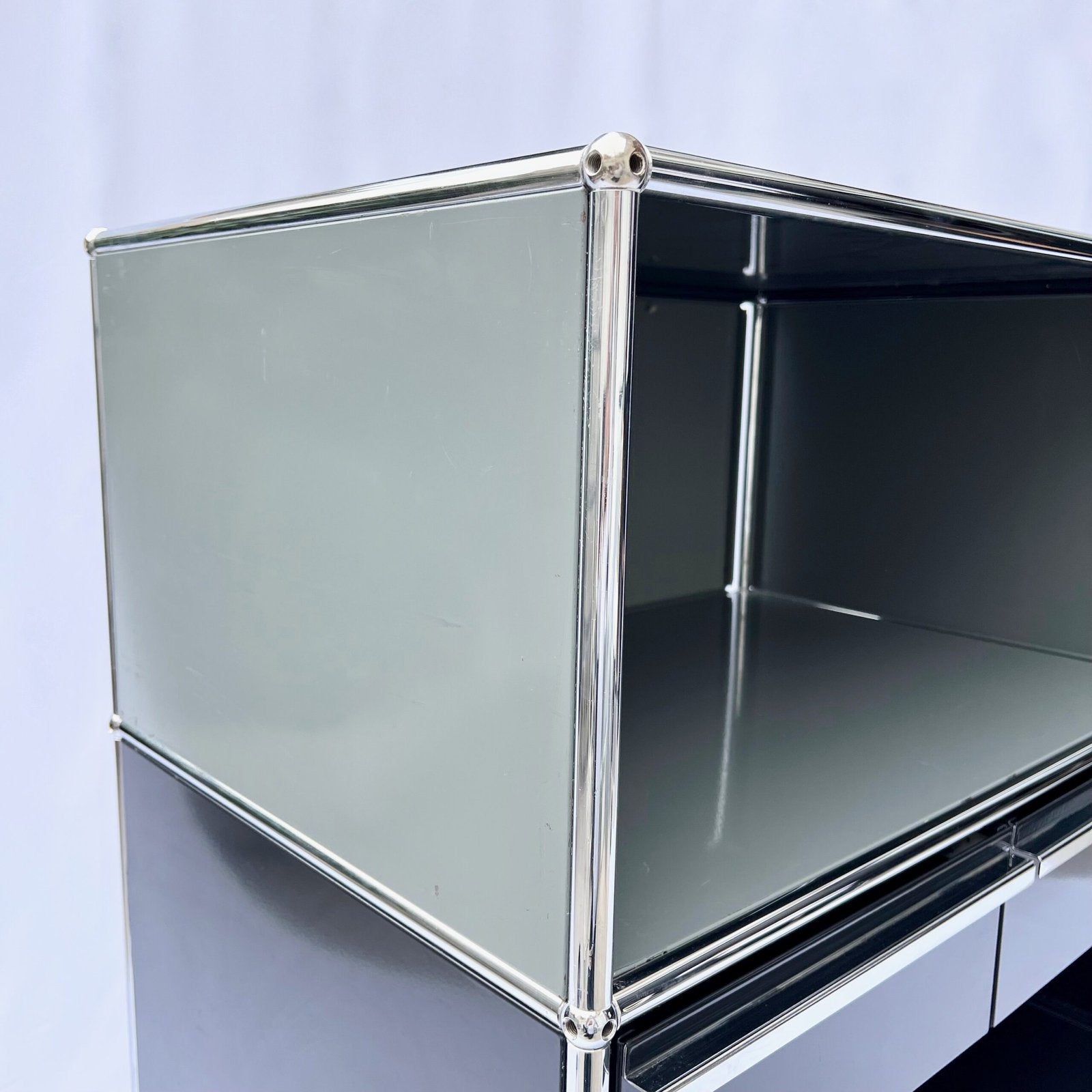 USM HALLER STORAGE UNIT, 1980s
