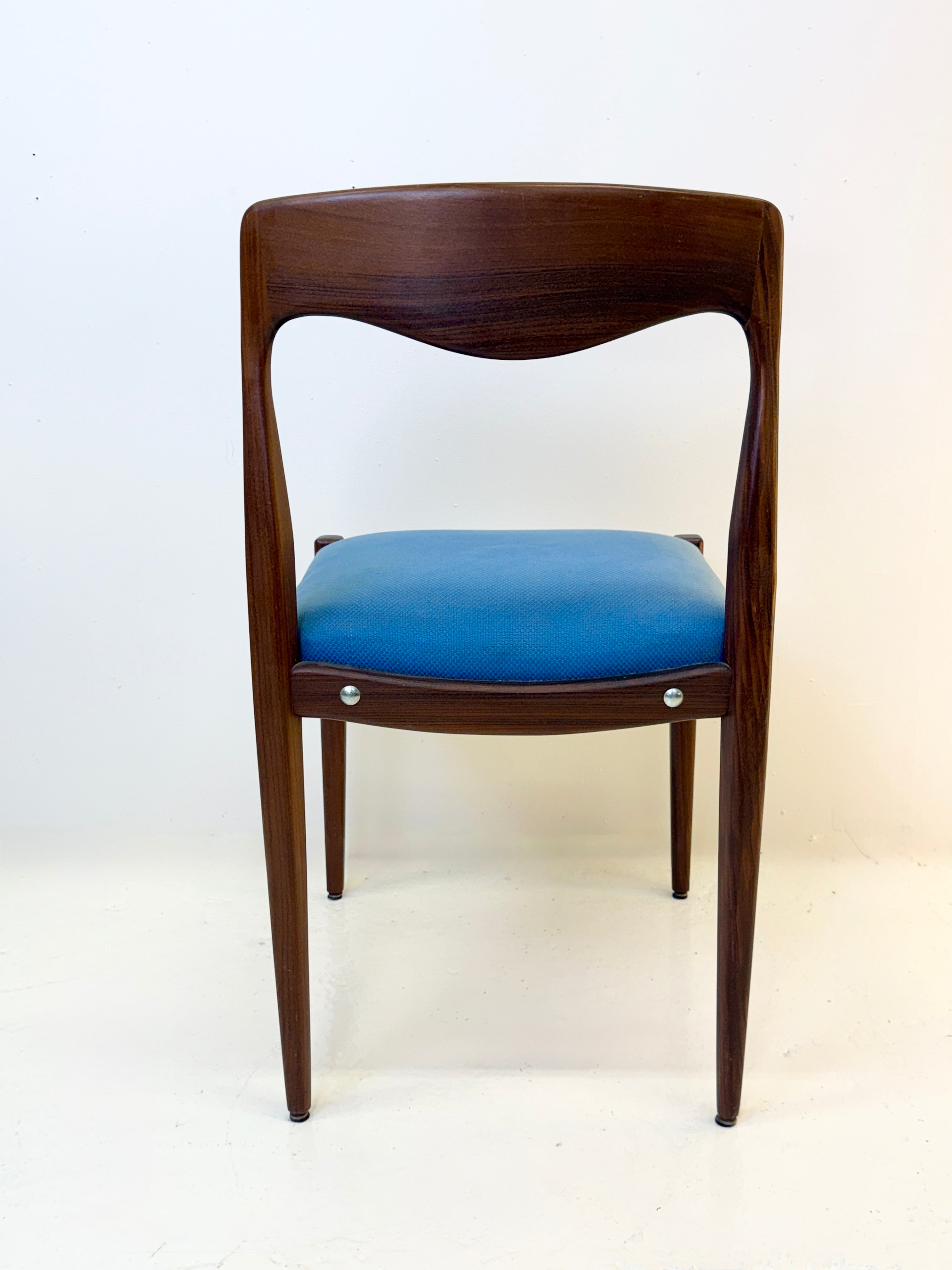 SUITE DE 4 CHAISES SCANDINAVES, 1960s
