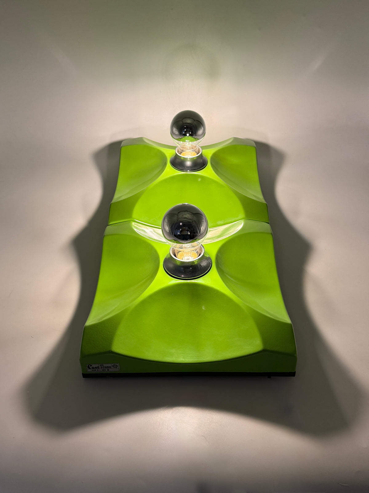 Paire d’appliques « Scudo » – Fael Luce, Italie, 1970s