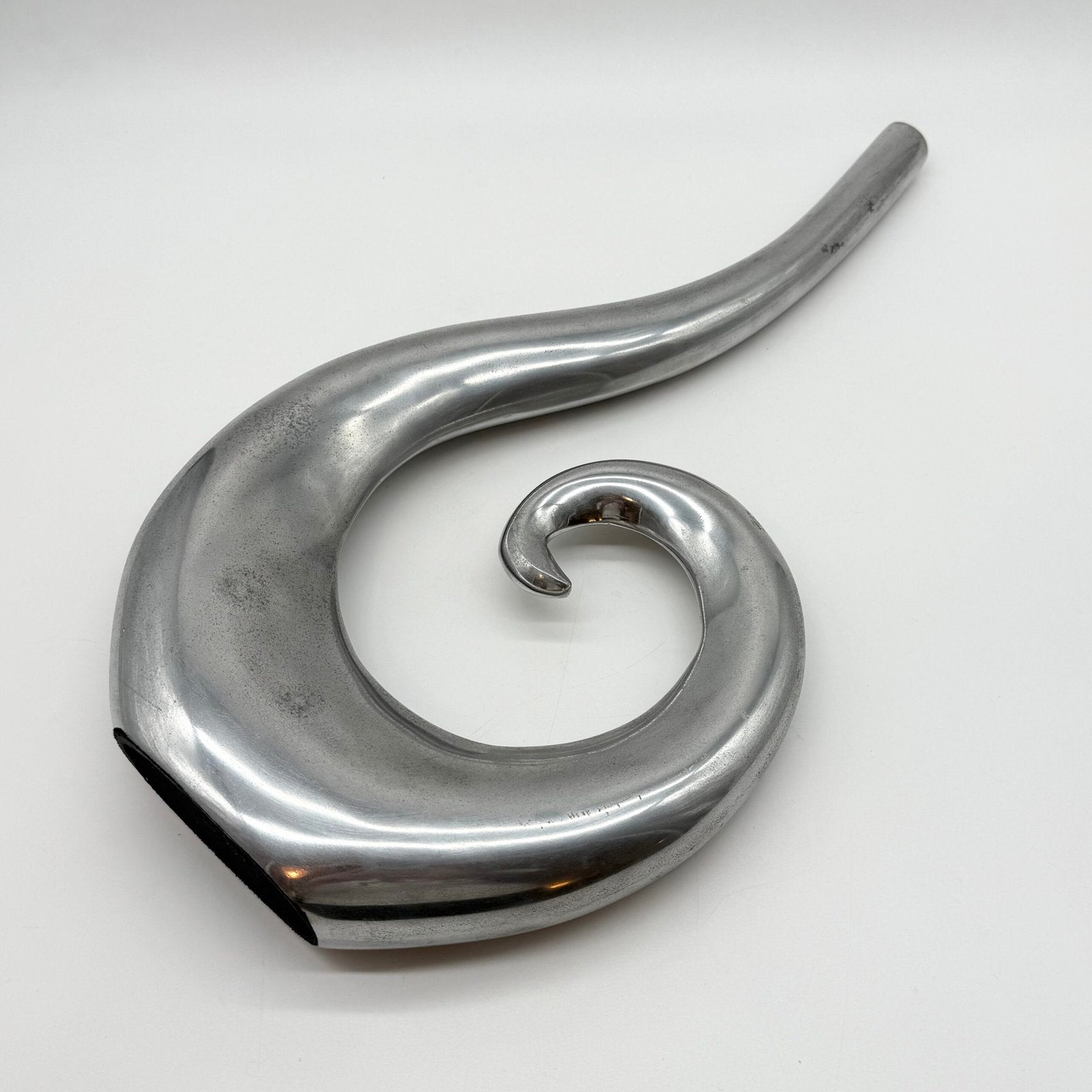 VASE "NAUTILUS" XXL / FONTE D’ALU – 1980s