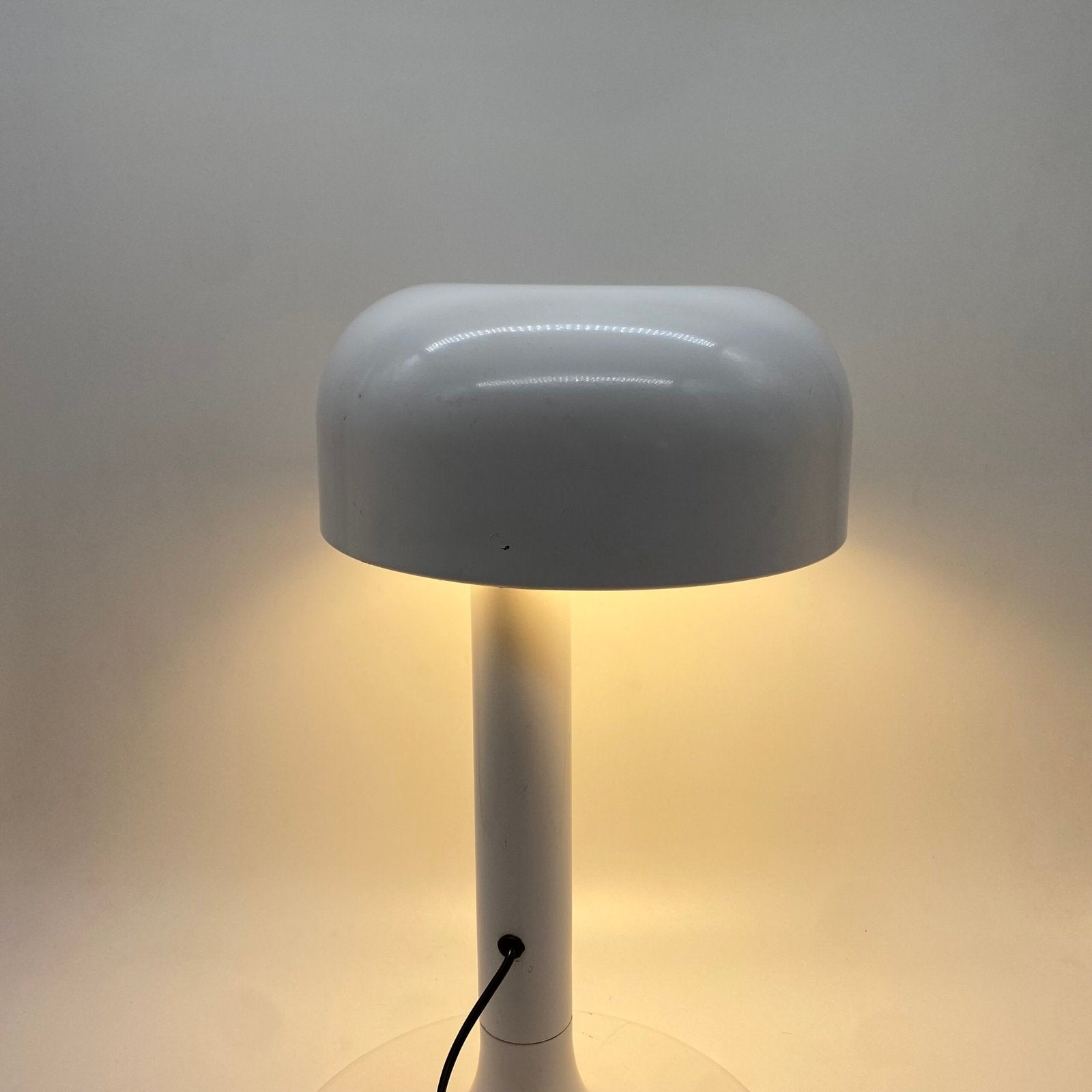 LAMPE “STUDIO” MODÈLE 3105 – CARLO VILIGIARDI POUR STILNOVO, 1972