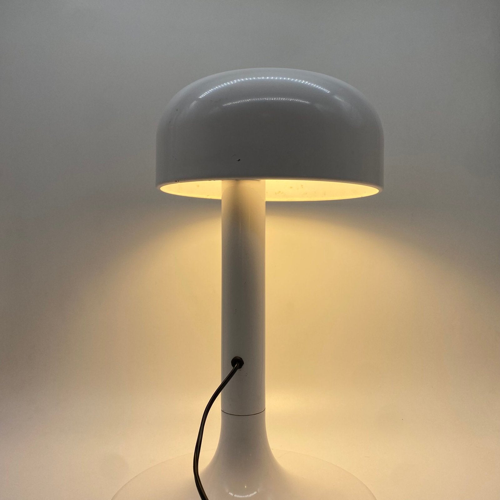 LAMPE “STUDIO” MODÈLE 3105 – CARLO VILIGIARDI POUR STILNOVO, 1972