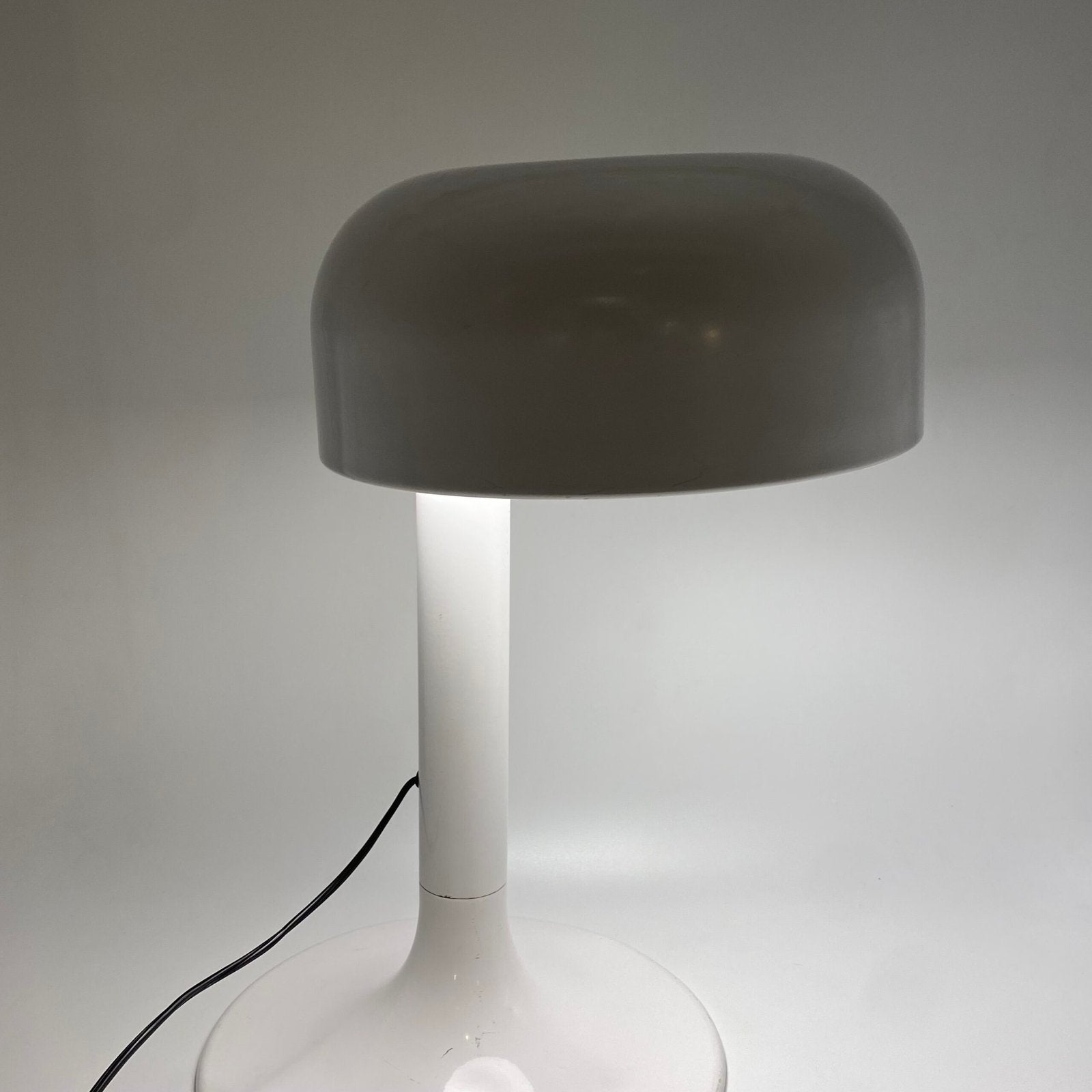 LAMPE “STUDIO” MODÈLE 3105 – CARLO VILIGIARDI POUR STILNOVO, 1972