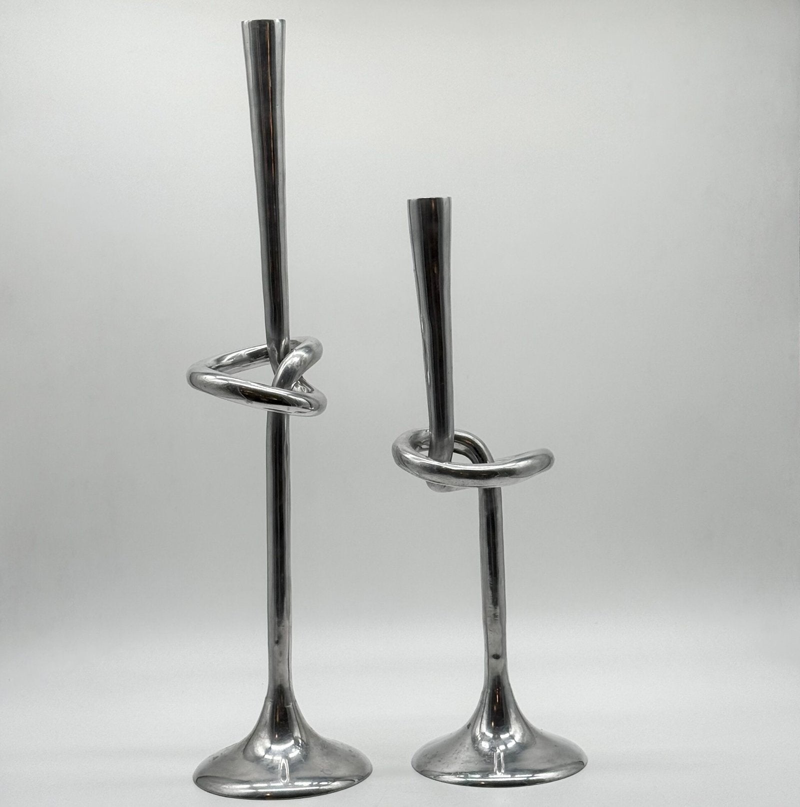 PAIRE DE CHANDELIERS XXL "GIANT KNOT" – 1980s