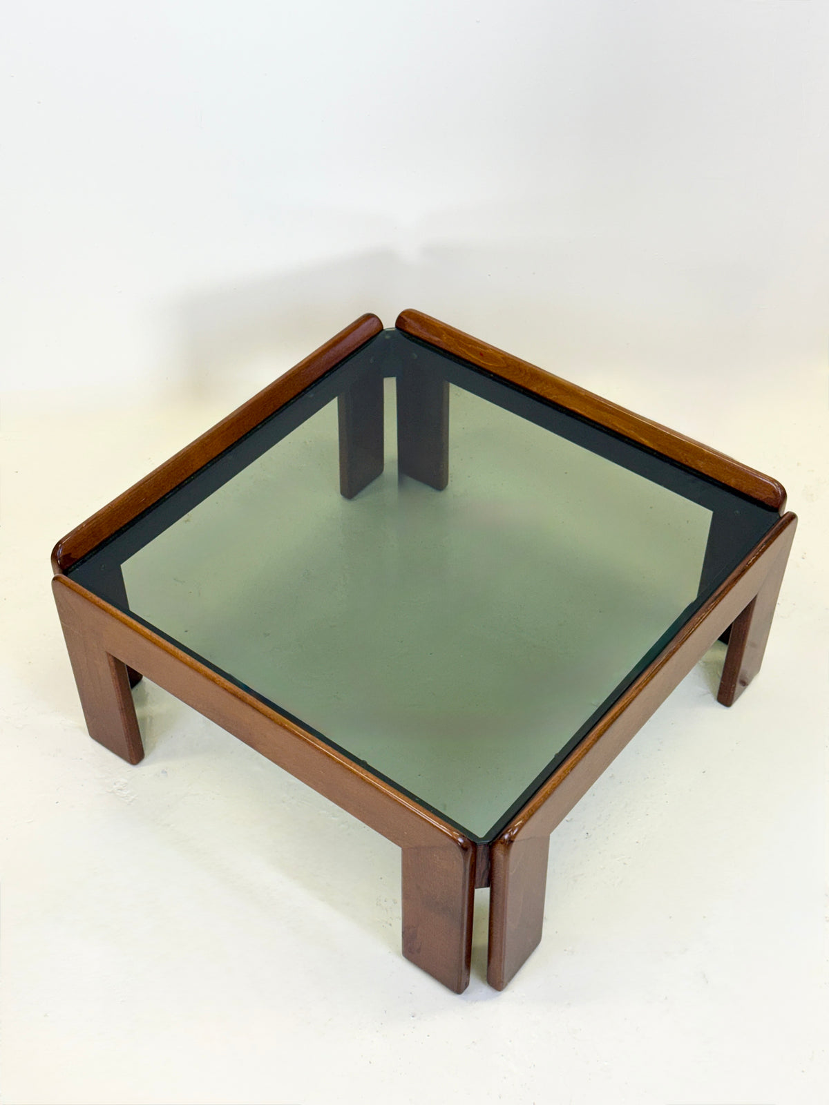 Table basse par Afra & Tobia Scarpa pour Cassina — Italie, 1960s