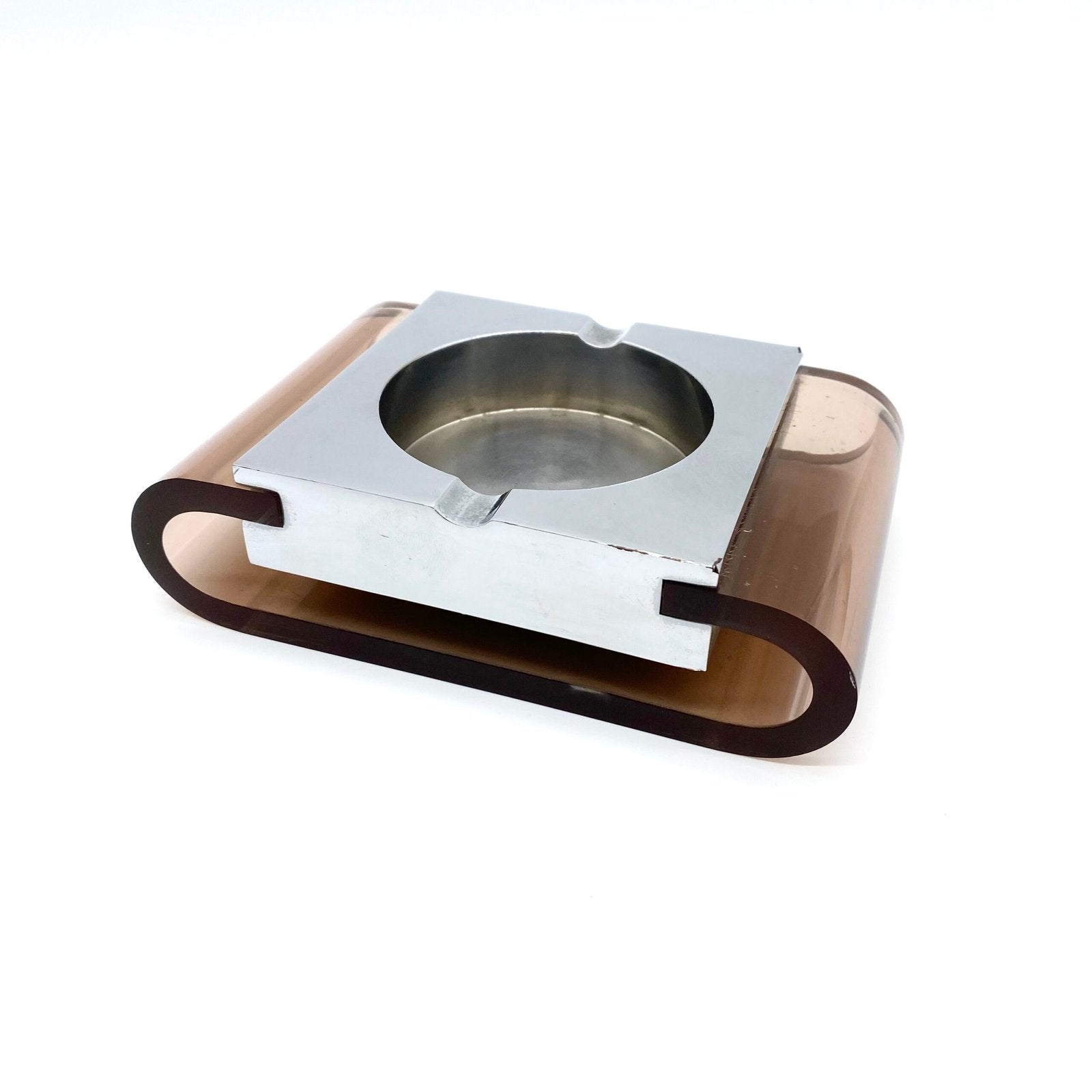 GRAND CENDRIER PLEXI ET CHROME PAR "MICHEL DUMAS", 1970s