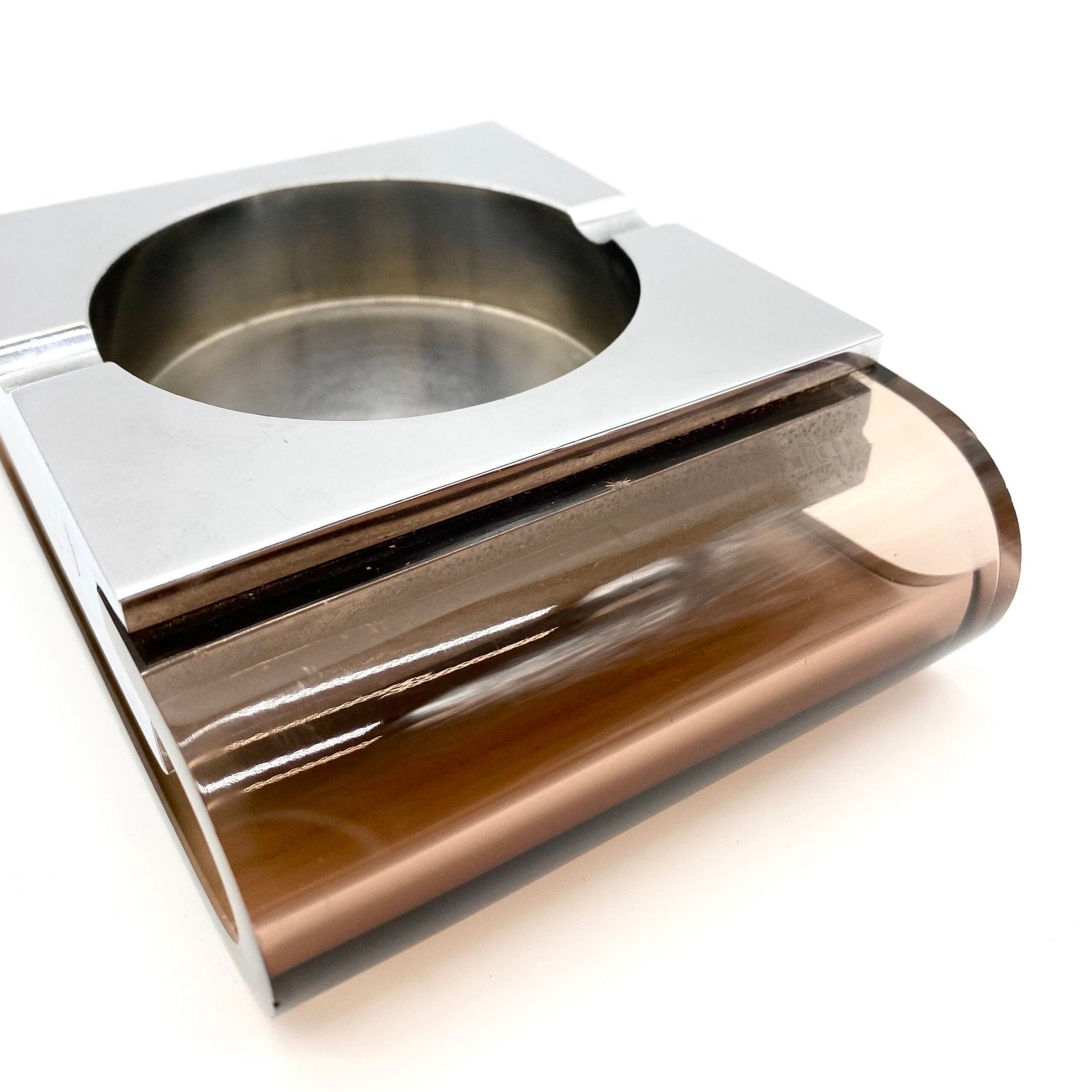 GRAND CENDRIER PLEXI ET CHROME PAR "MICHEL DUMAS", 1970s
