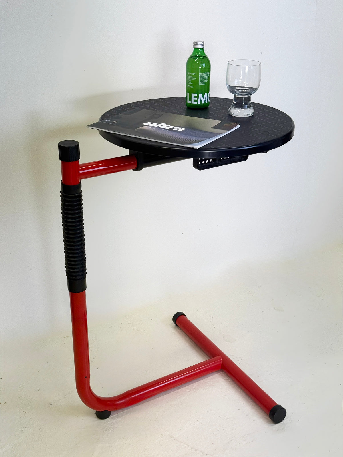 Table d’appoint / pupitre "Servomuto" par Lucci & Orlandini pour Magis, Italie, 1980s