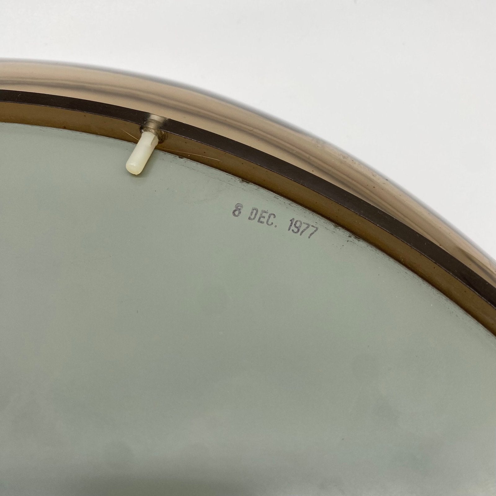 MIROIR "SPACE AGE" EN PLEXI FUMÉ – 1970s