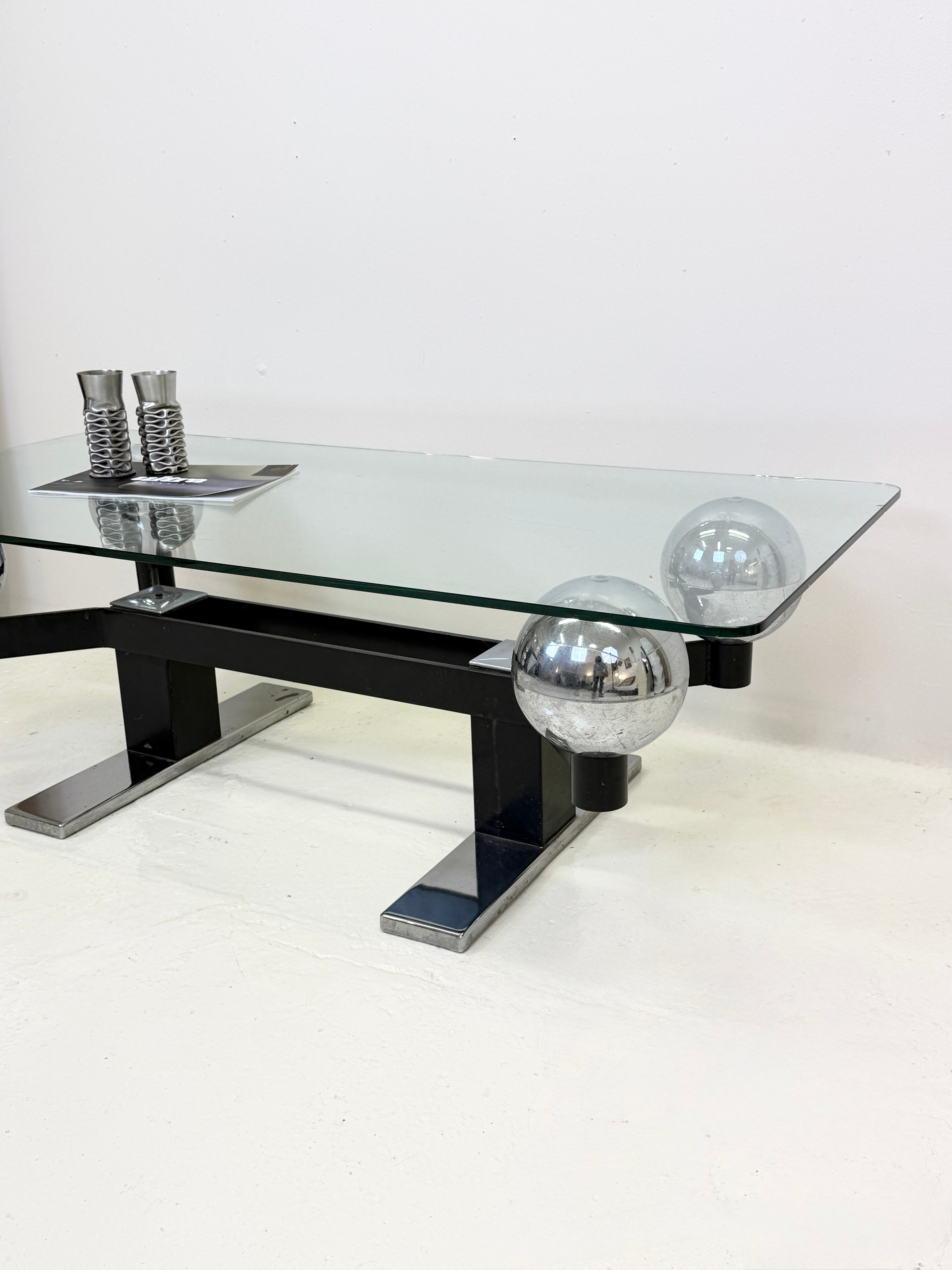 TABLE BASSE SPOUTNIK - SPACE AGE, 1970s