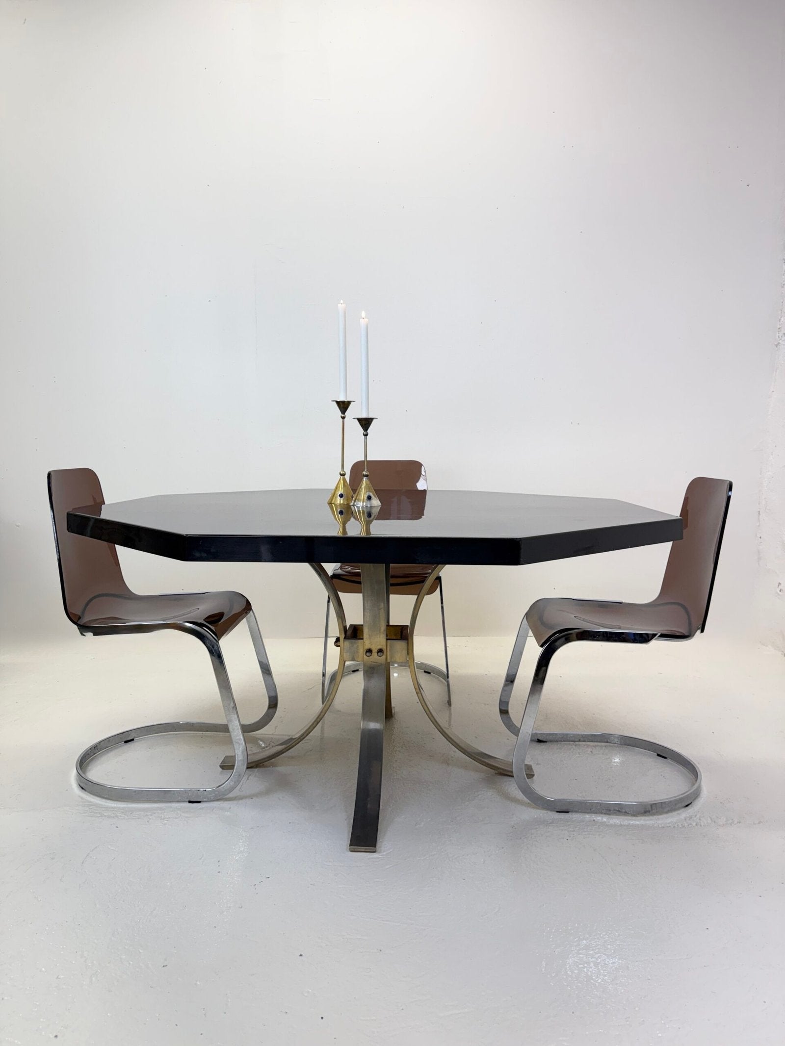 TABLE À MANGER OCTOGONALE EN RÉSINE, ITALY 1970s