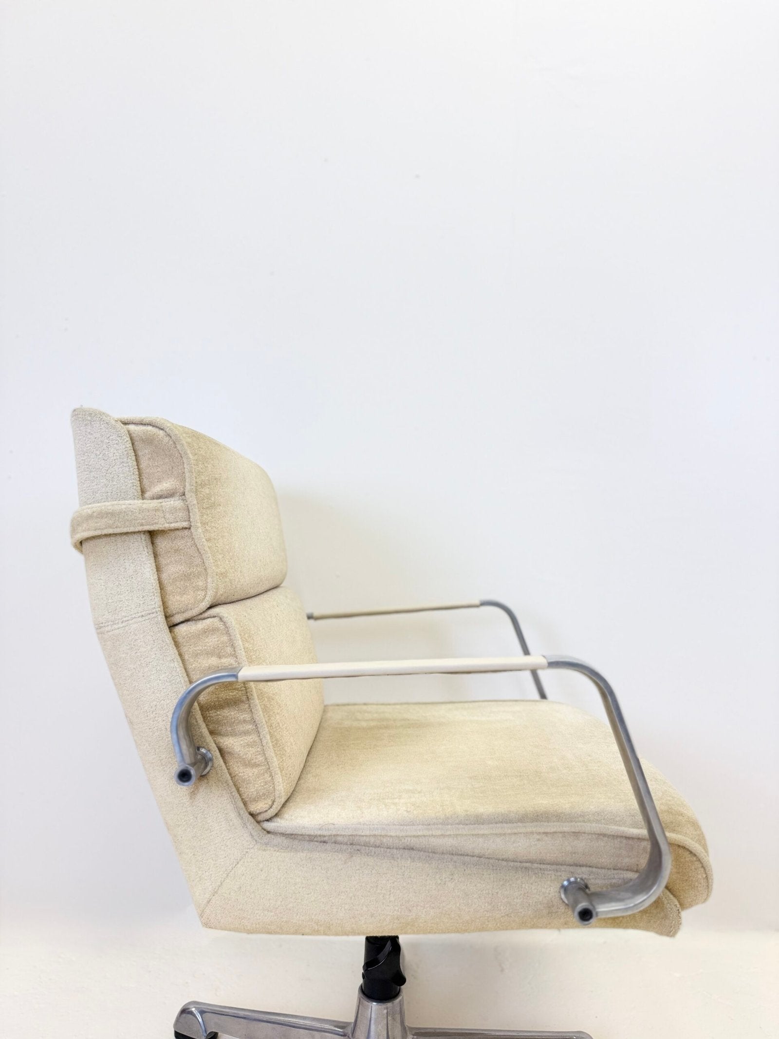 PAIRE DE FAUTEUILS EAMES "IVORY" POUR HERMAN MILLER – 1950s