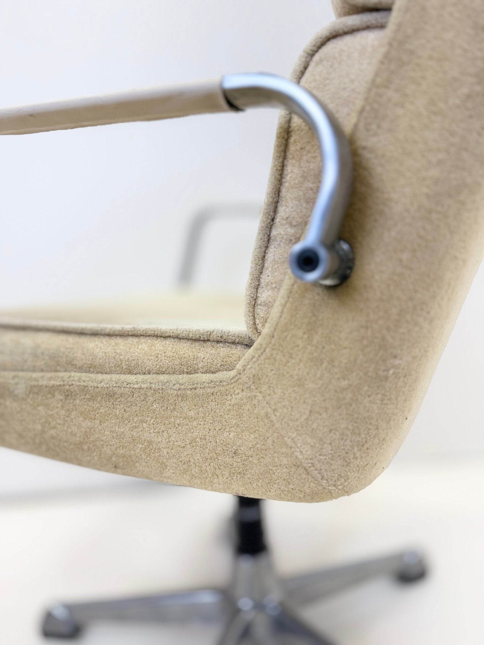 PAIRE DE FAUTEUILS EAMES "IVORY" POUR HERMAN MILLER – 1950s