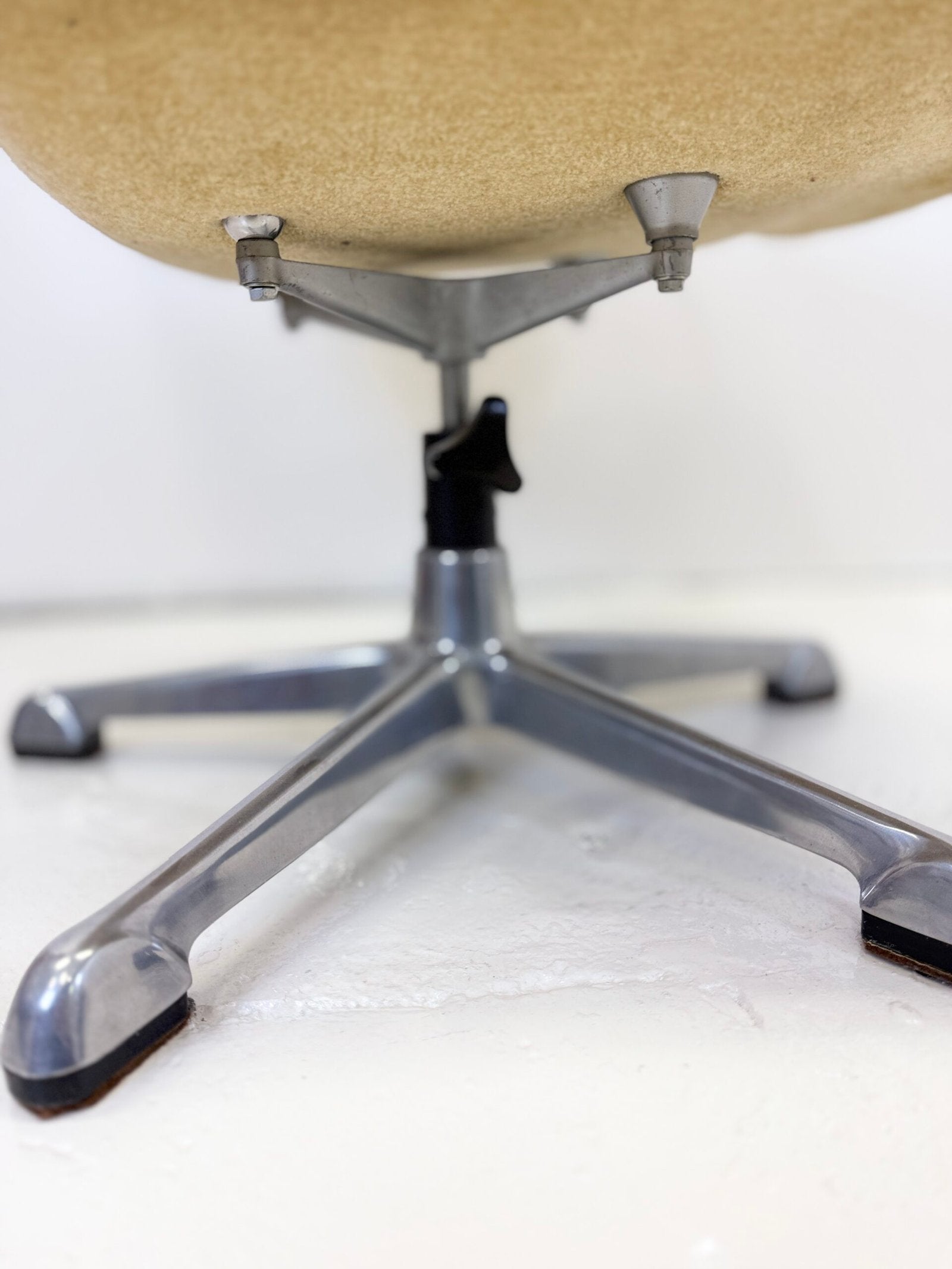 PAIRE DE FAUTEUILS EAMES "IVORY" POUR HERMAN MILLER – 1950s