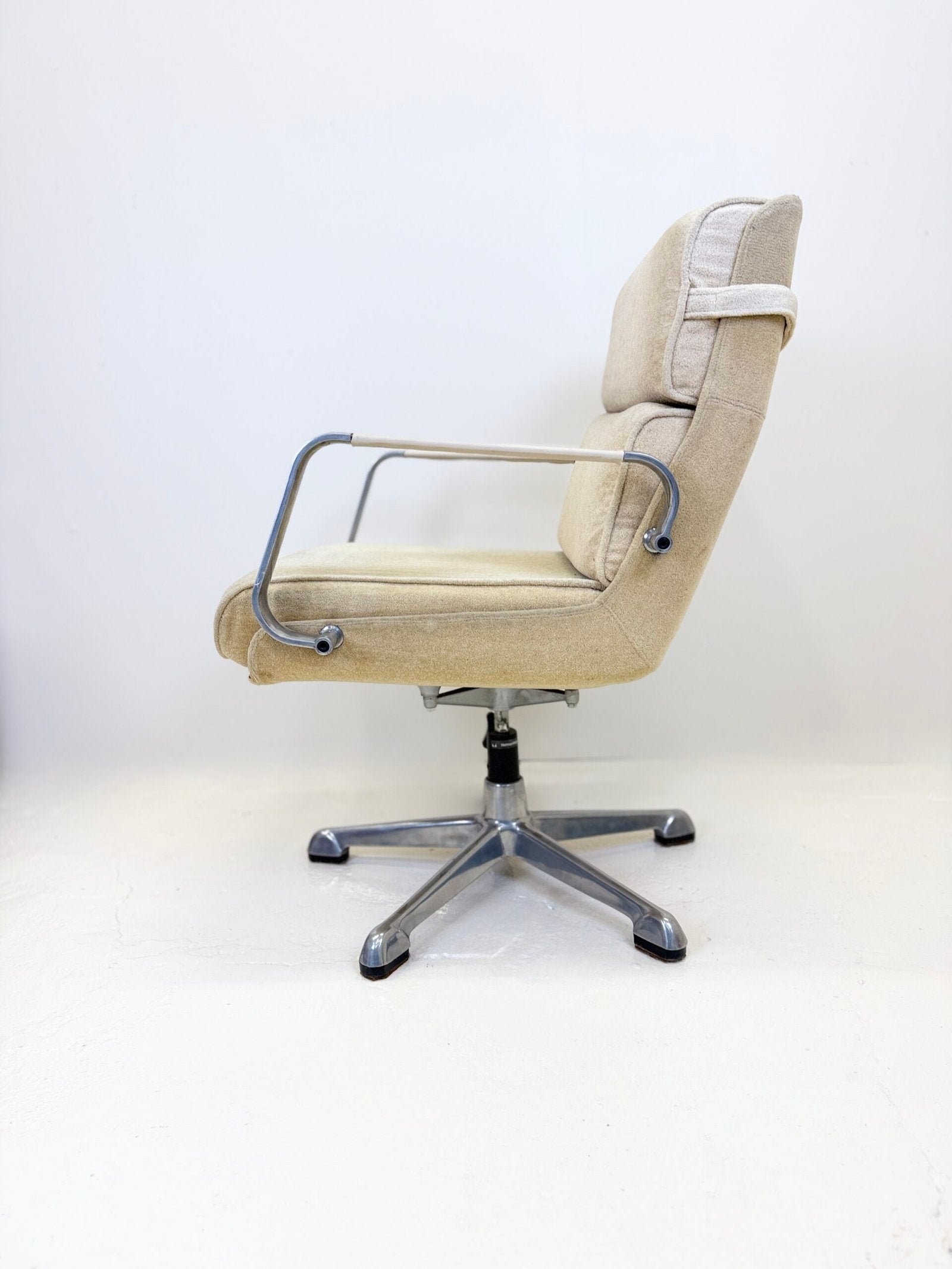 PAIRE DE FAUTEUILS EAMES "IVORY" POUR HERMAN MILLER – 1950s