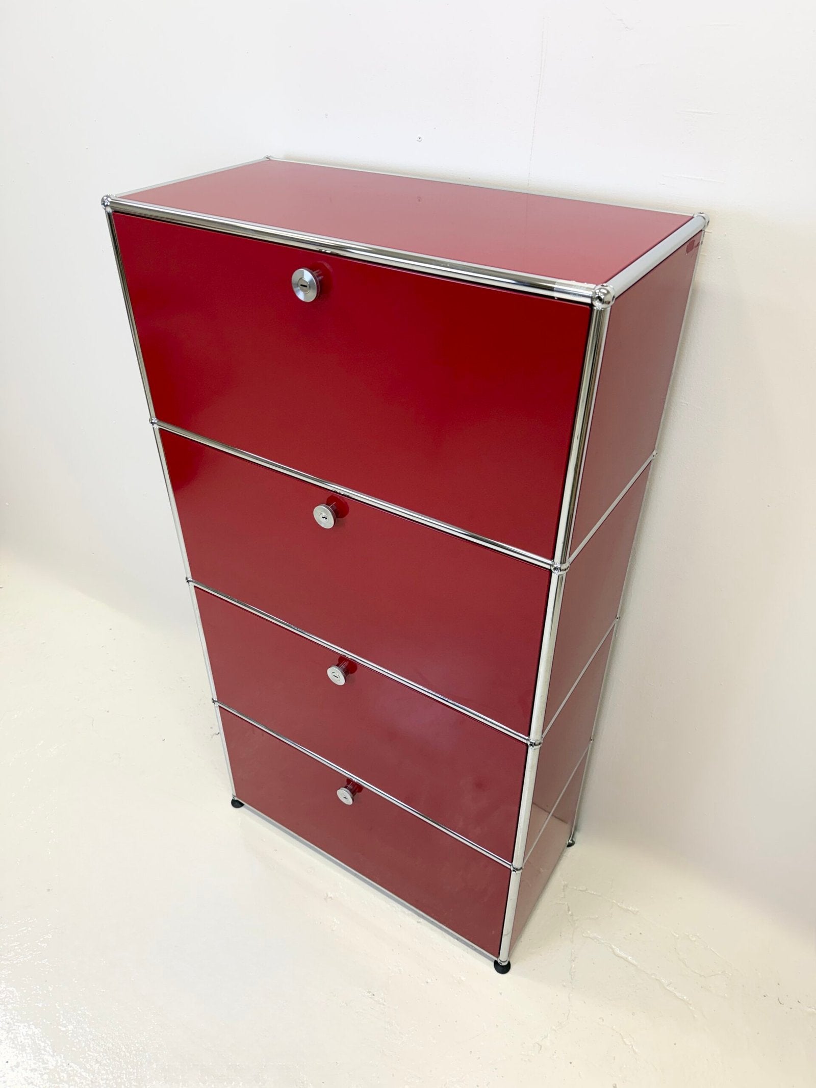 USM HALLER "ROUGE RUBIS" – GRAND MEUBLE DE RANGEMENT (ETAT NEUF)