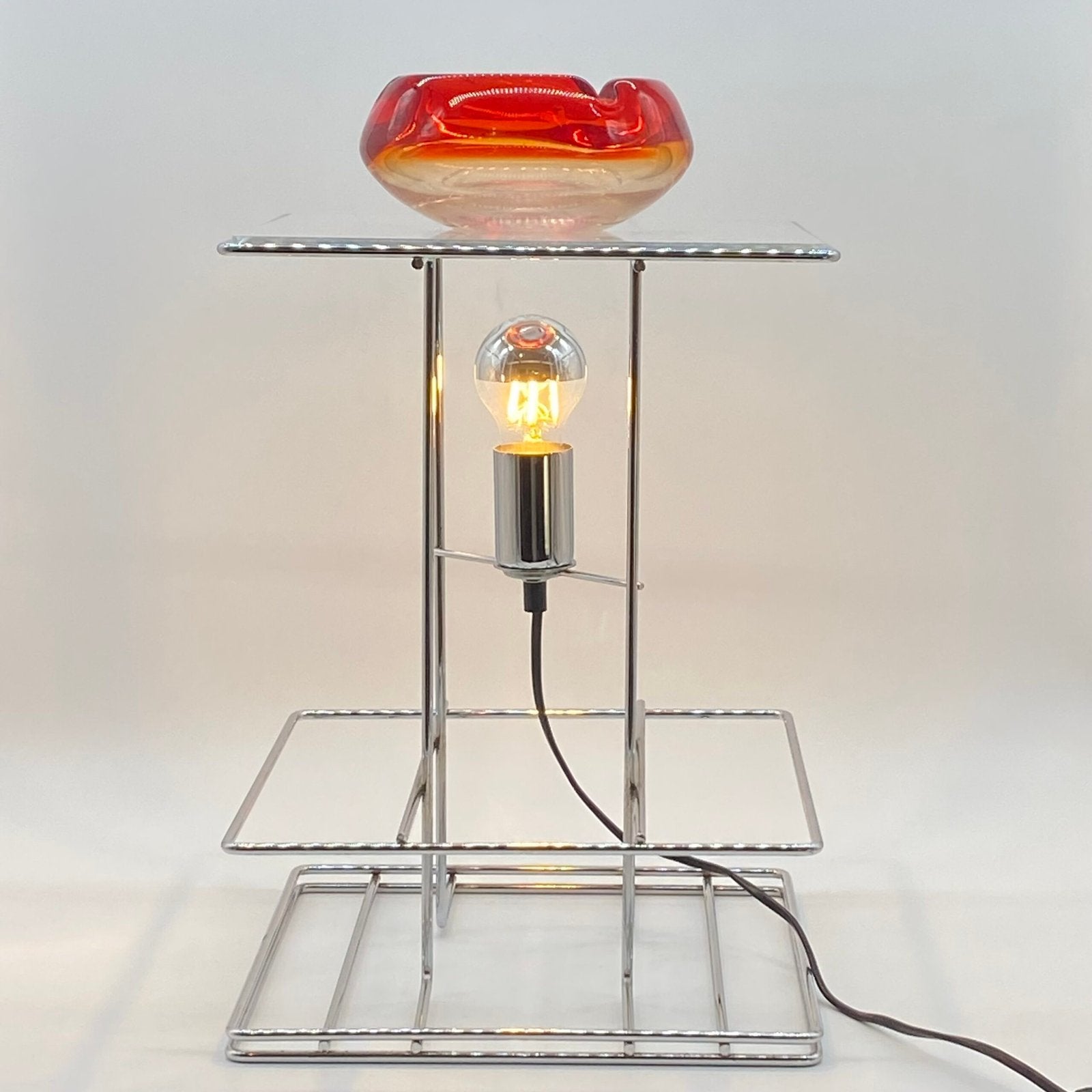 GRANDE LAMPE GÉOMÉTRIQUE EN CHROME ET PLEXIGLAS, 1970s