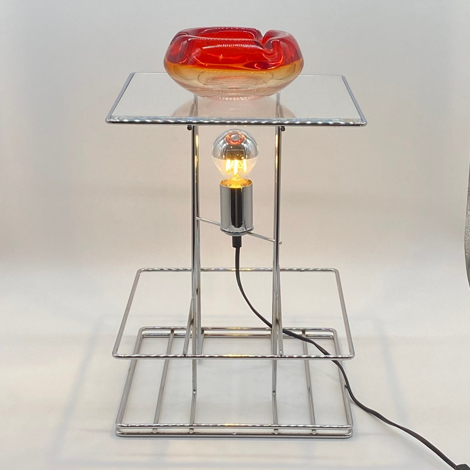 GRANDE LAMPE GÉOMÉTRIQUE EN CHROME ET PLEXIGLAS, 1970s
