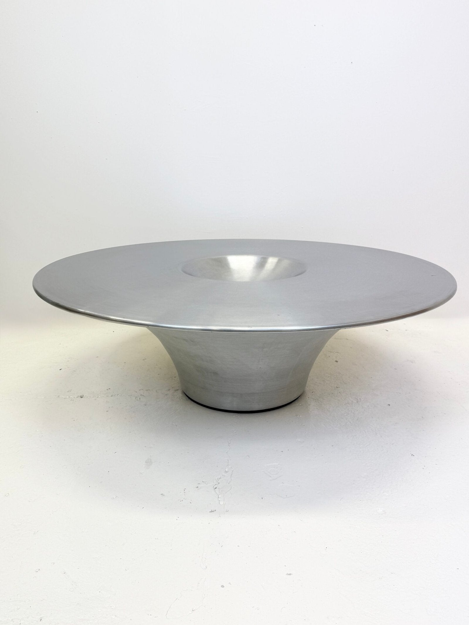 TABLE BASSE “ALIEN” – YASUHIRO SHITO POUR CATTELAN ITALIA, 2000s