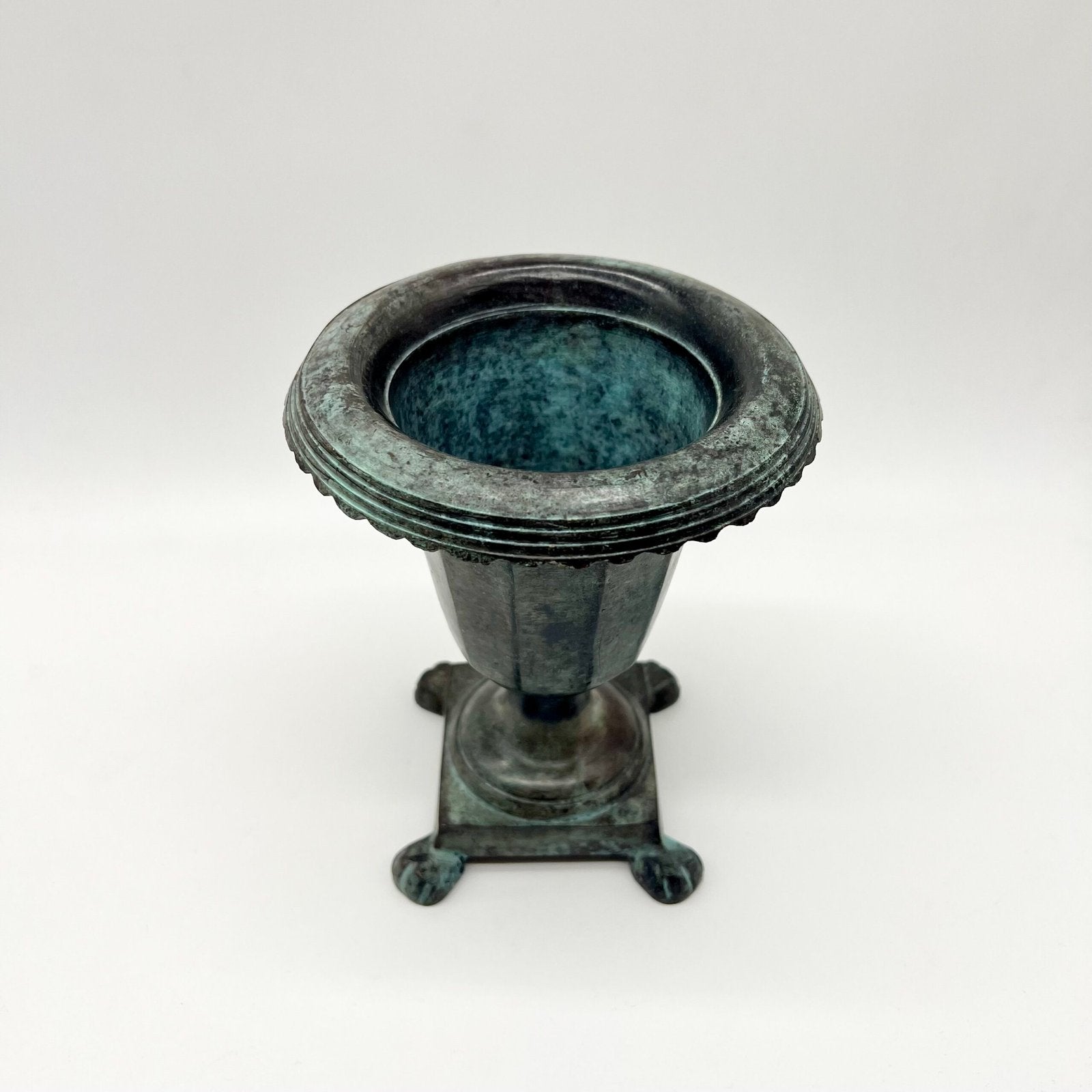 PAIRE DE VASES "MÉDICIS" VERT-DE-GRIS – 1950s