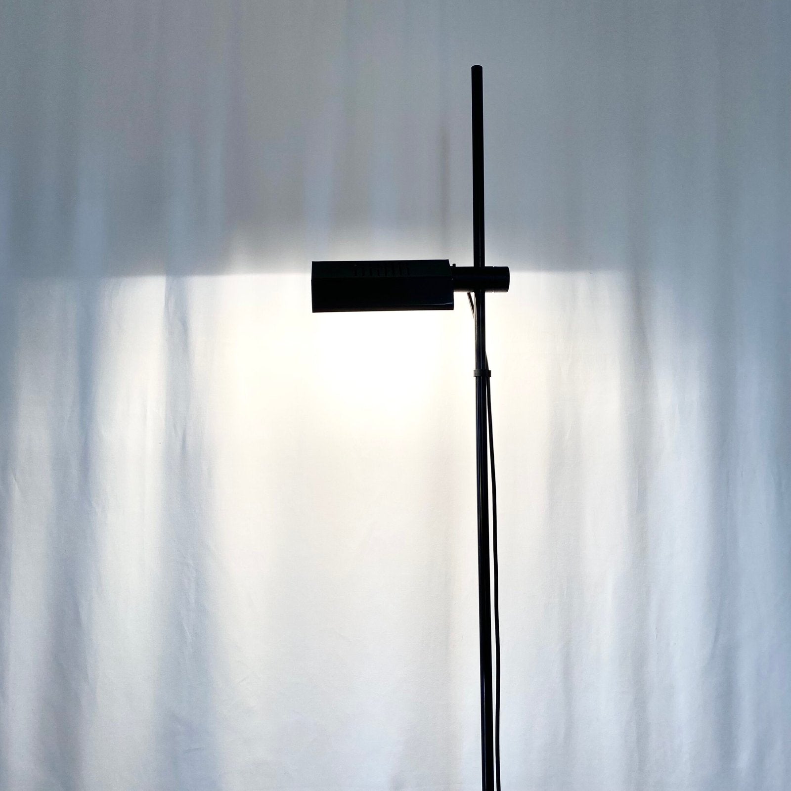 LAMPADAIRE POST-MODERNE, 1980s ITALY
