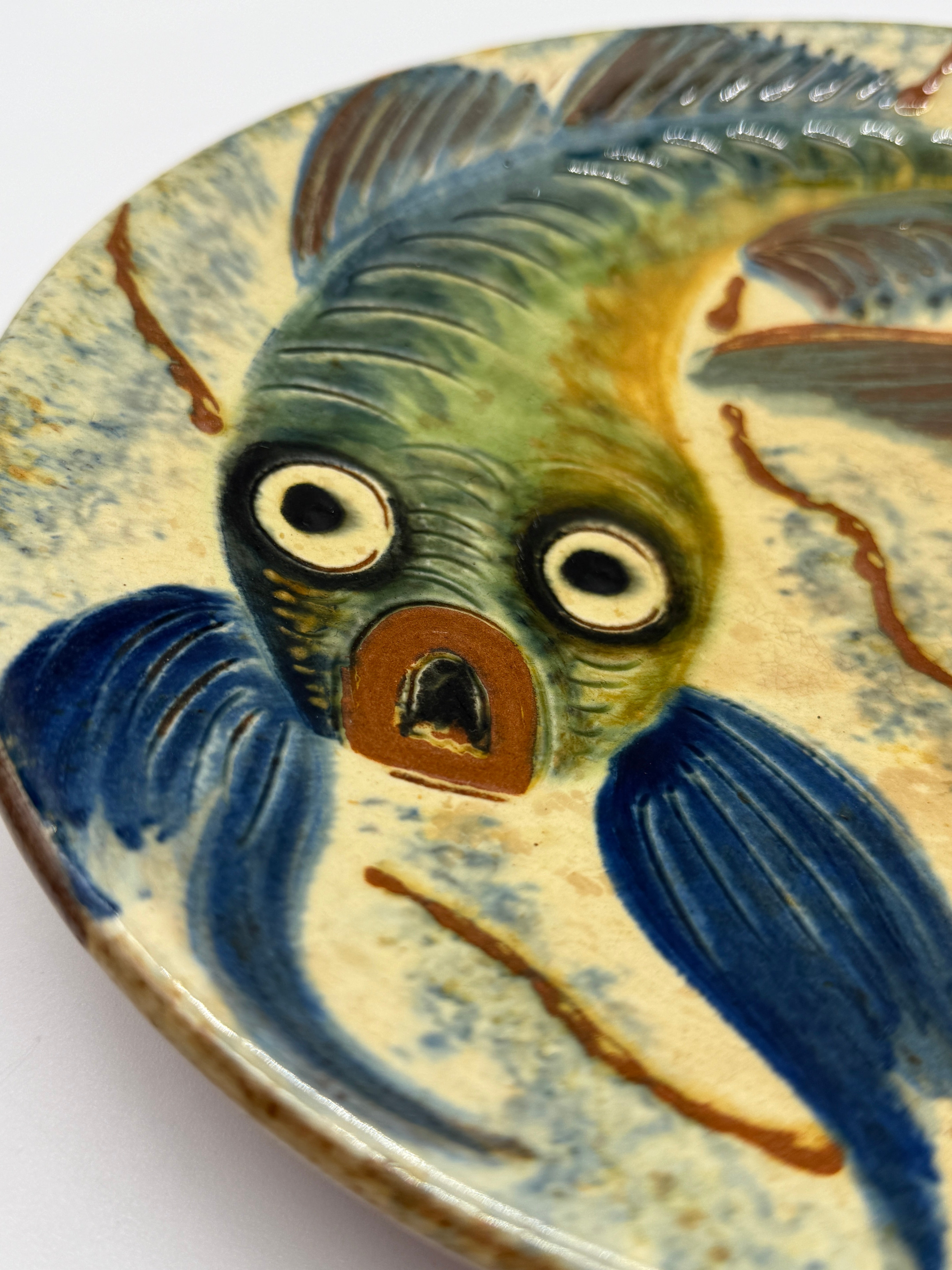 ASSIETTE MURALE POISSON – CÉRAMIQUE PUIGDEMONT,1960s