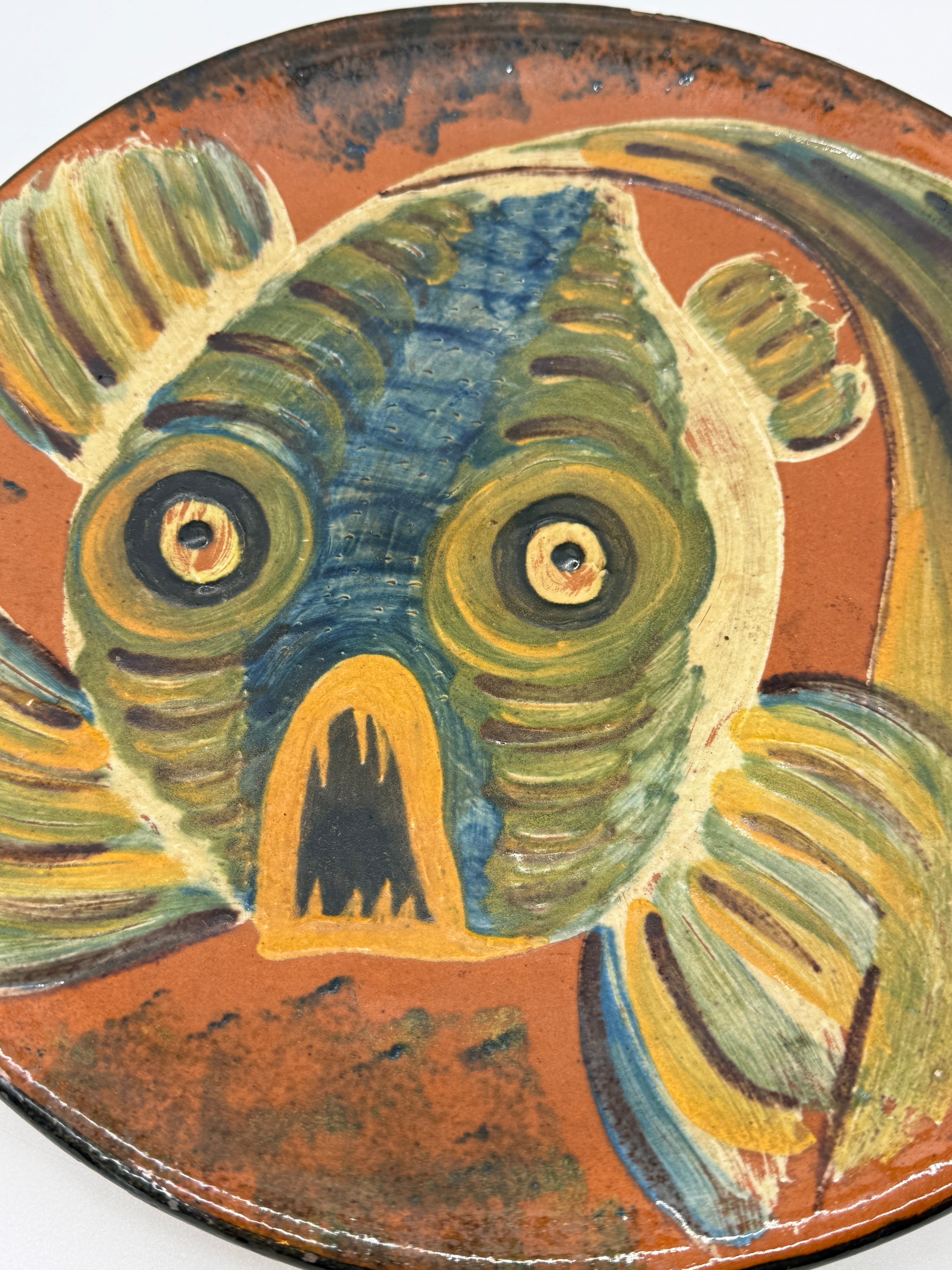 GRANDE ASSIETTE MURALE POISSON – PUIGDEMONT, CATALOGNE, 1960s