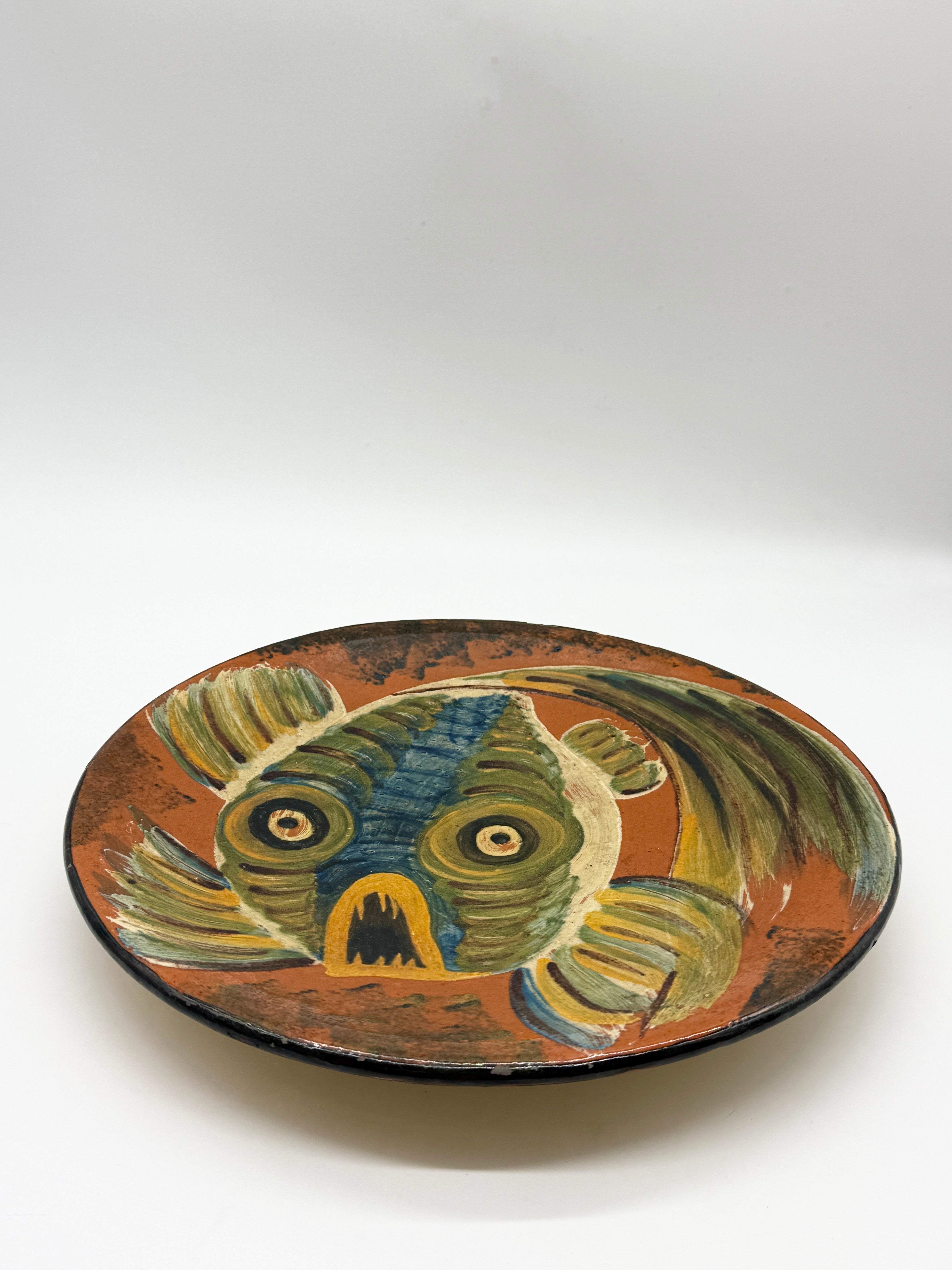 GRANDE ASSIETTE MURALE POISSON – PUIGDEMONT, CATALOGNE, 1960s