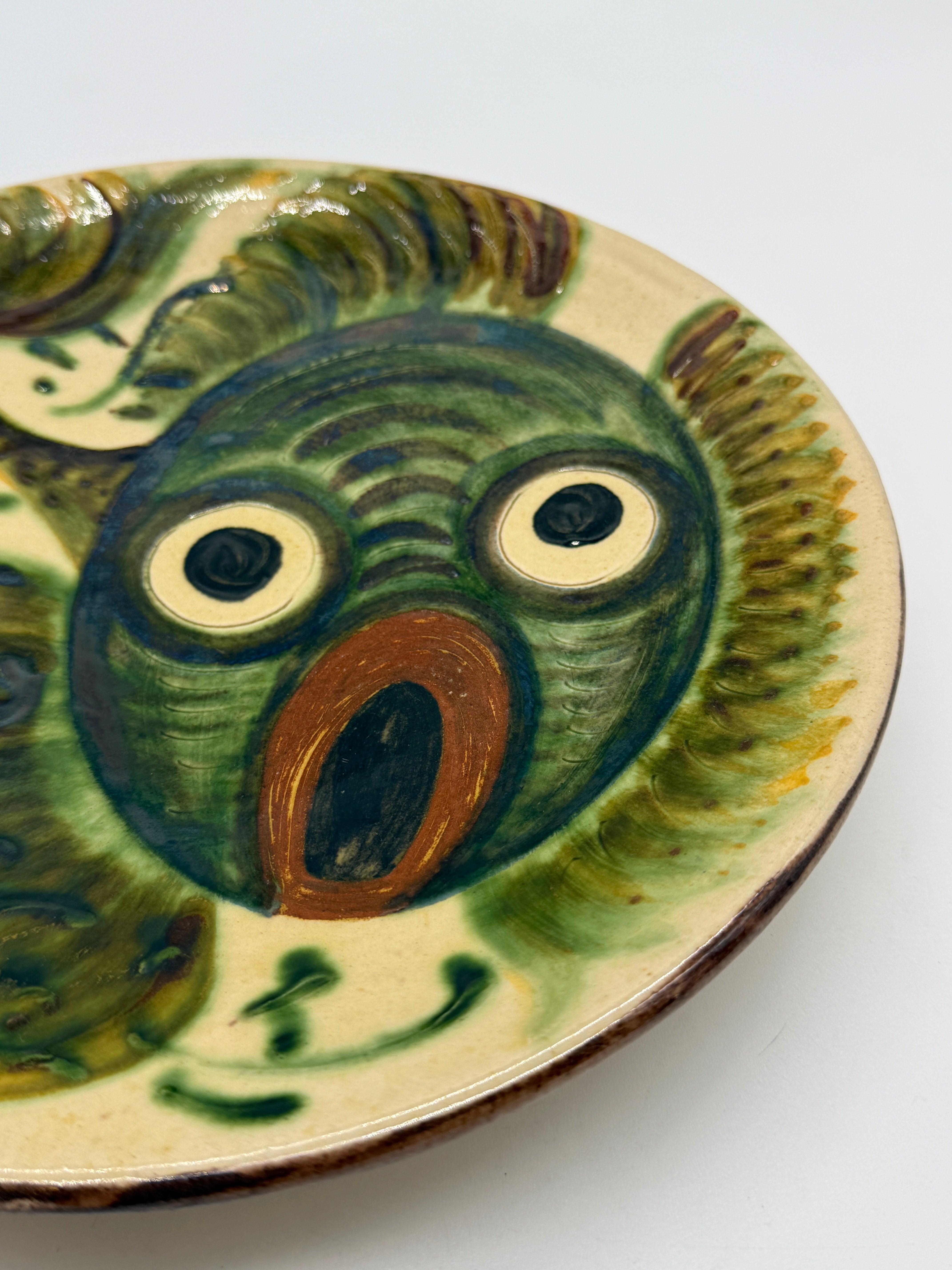 ASSIETTE POISSON FANTASTIQUE, PUIGDEMONT, CATALOGNE 1960s