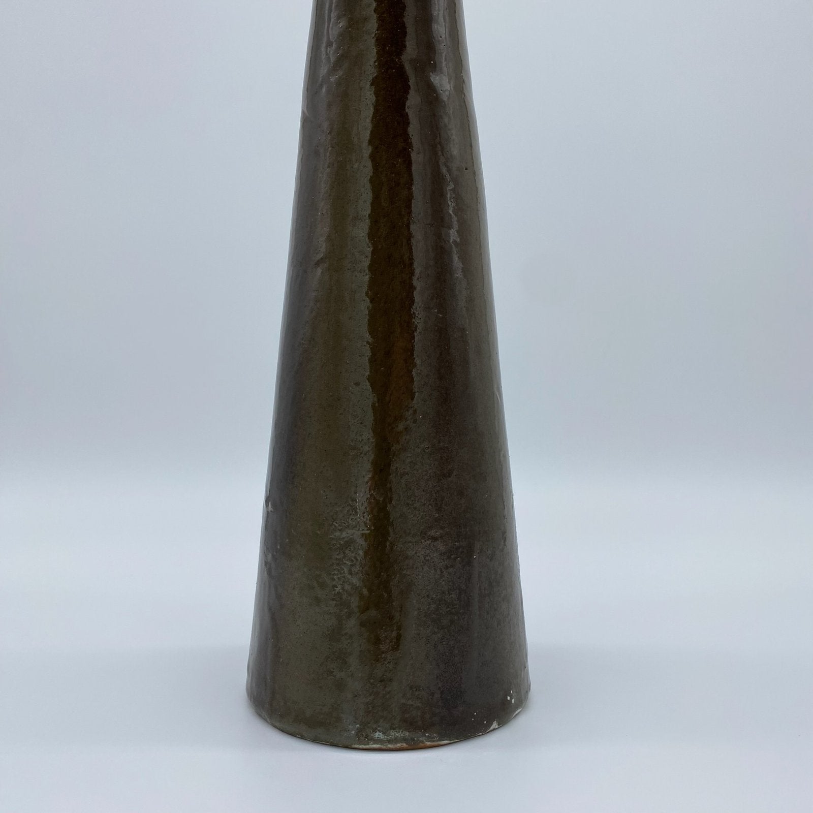GRAND BOUGEOIR GRÈS MARRON GLACÉ, 1970
