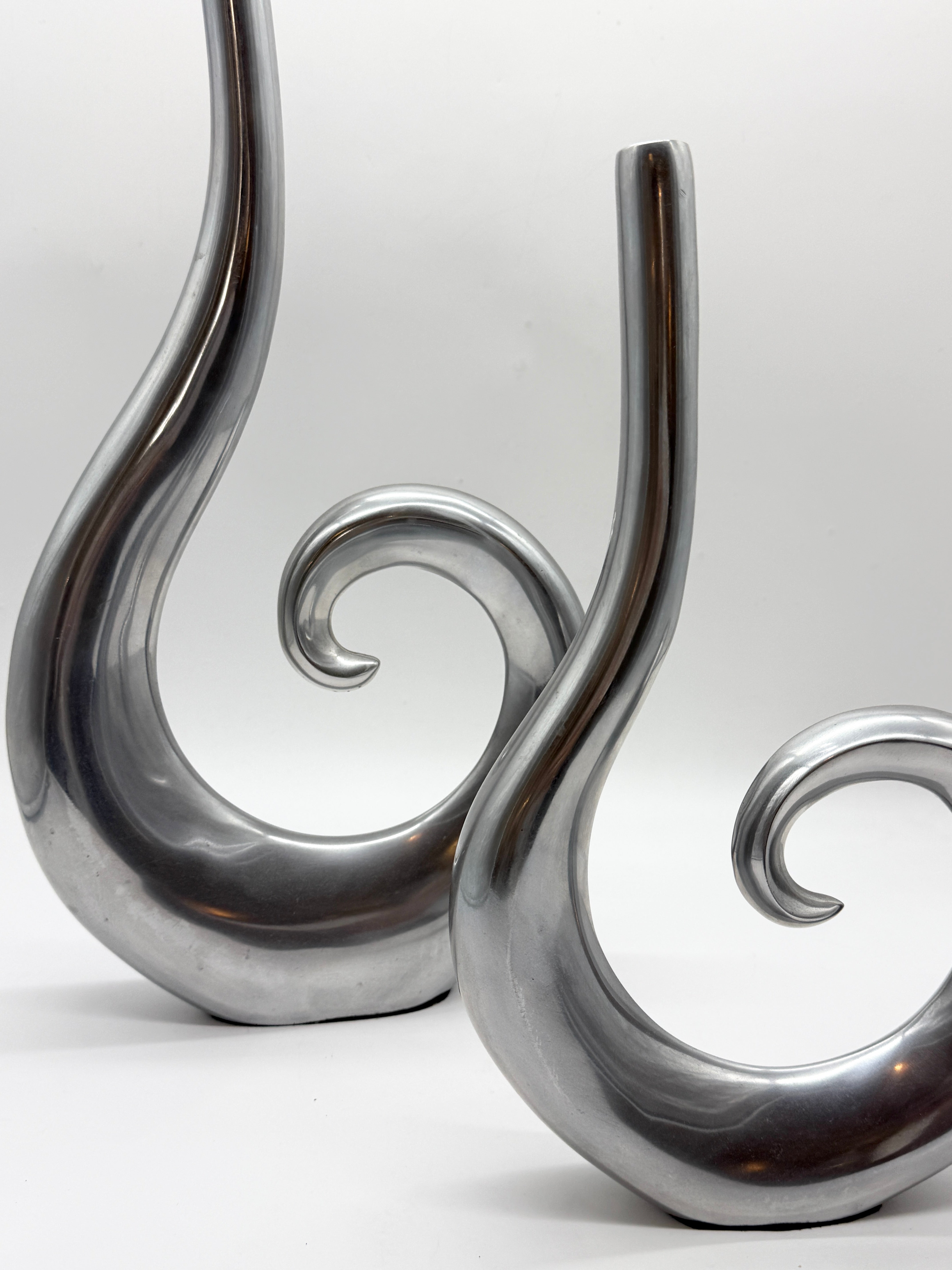 VASE "SPIRALE" EN FONTE D’ALUMINIUM, 1970s