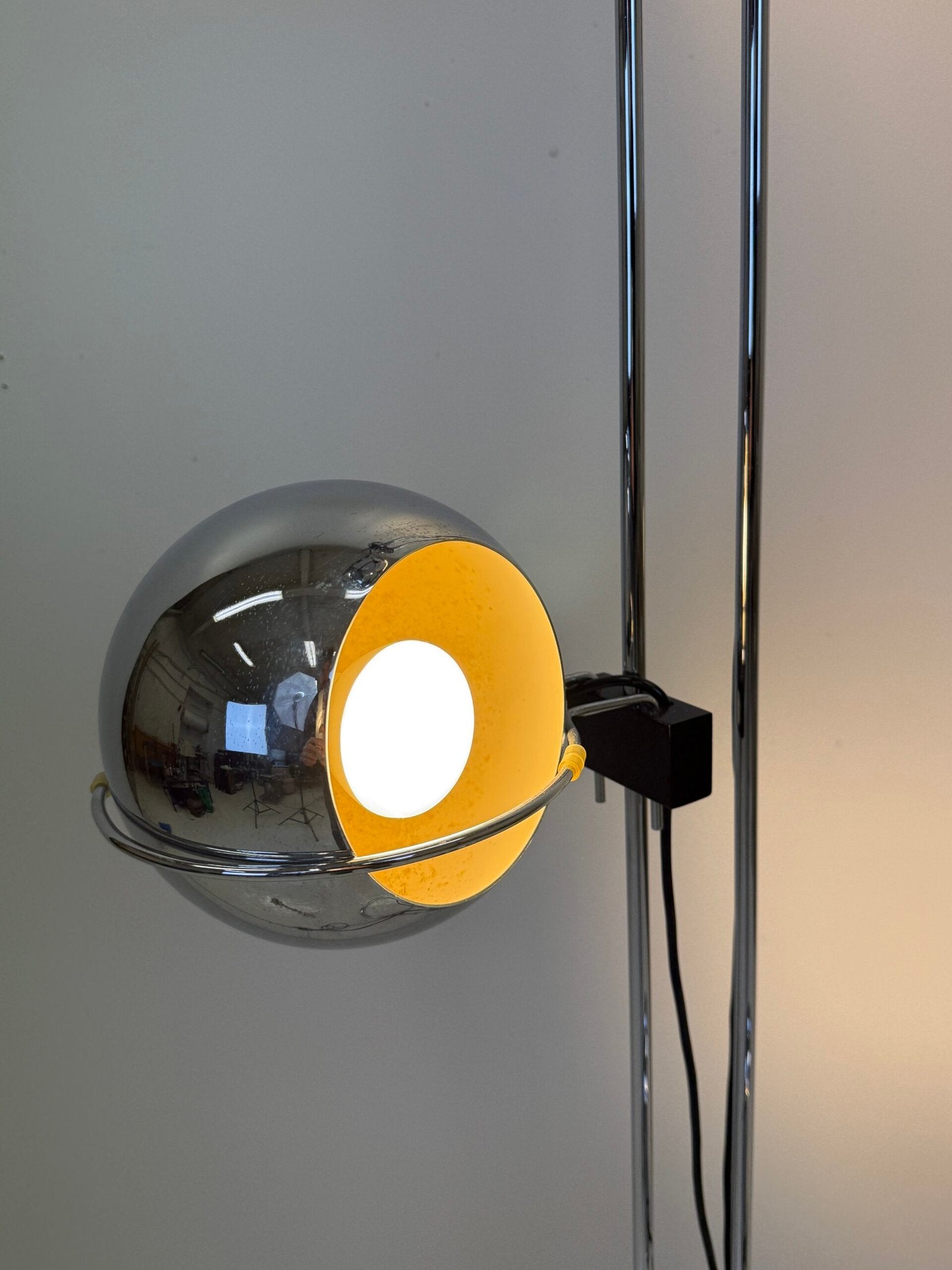 LAMPADAIRE “EYEBALL” — GOFFREDO REGGIANI, 1970s