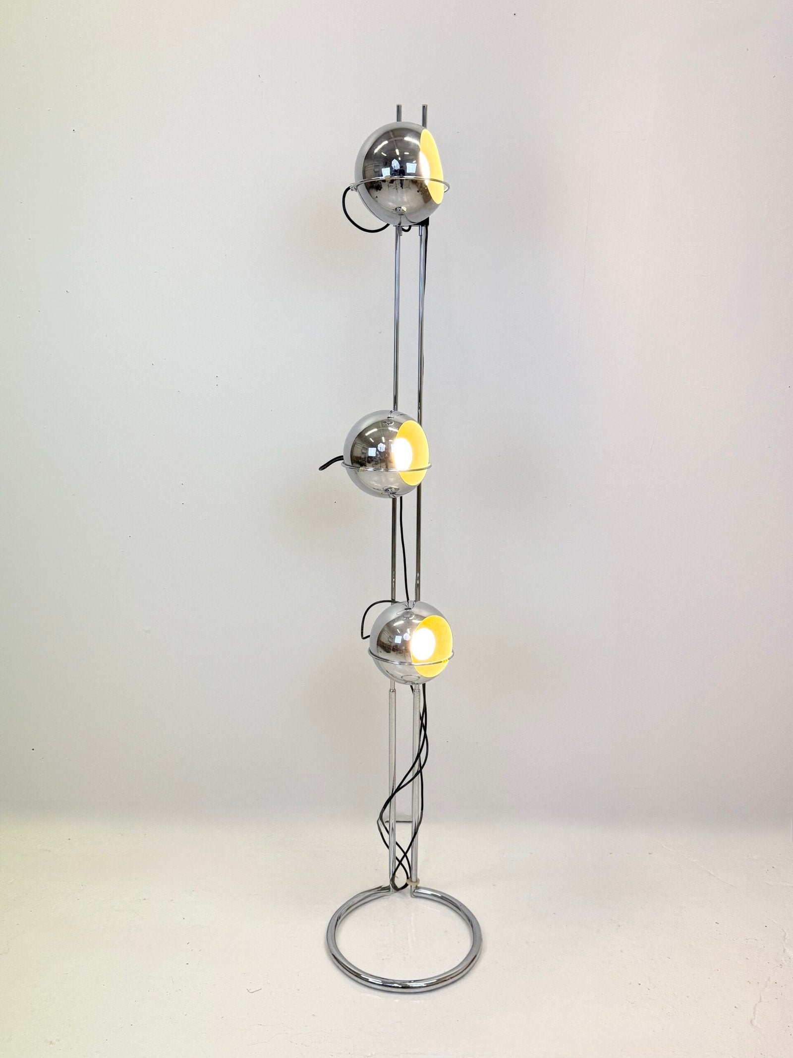 LAMPADAIRE “EYEBALL” — GOFFREDO REGGIANI, 1970s