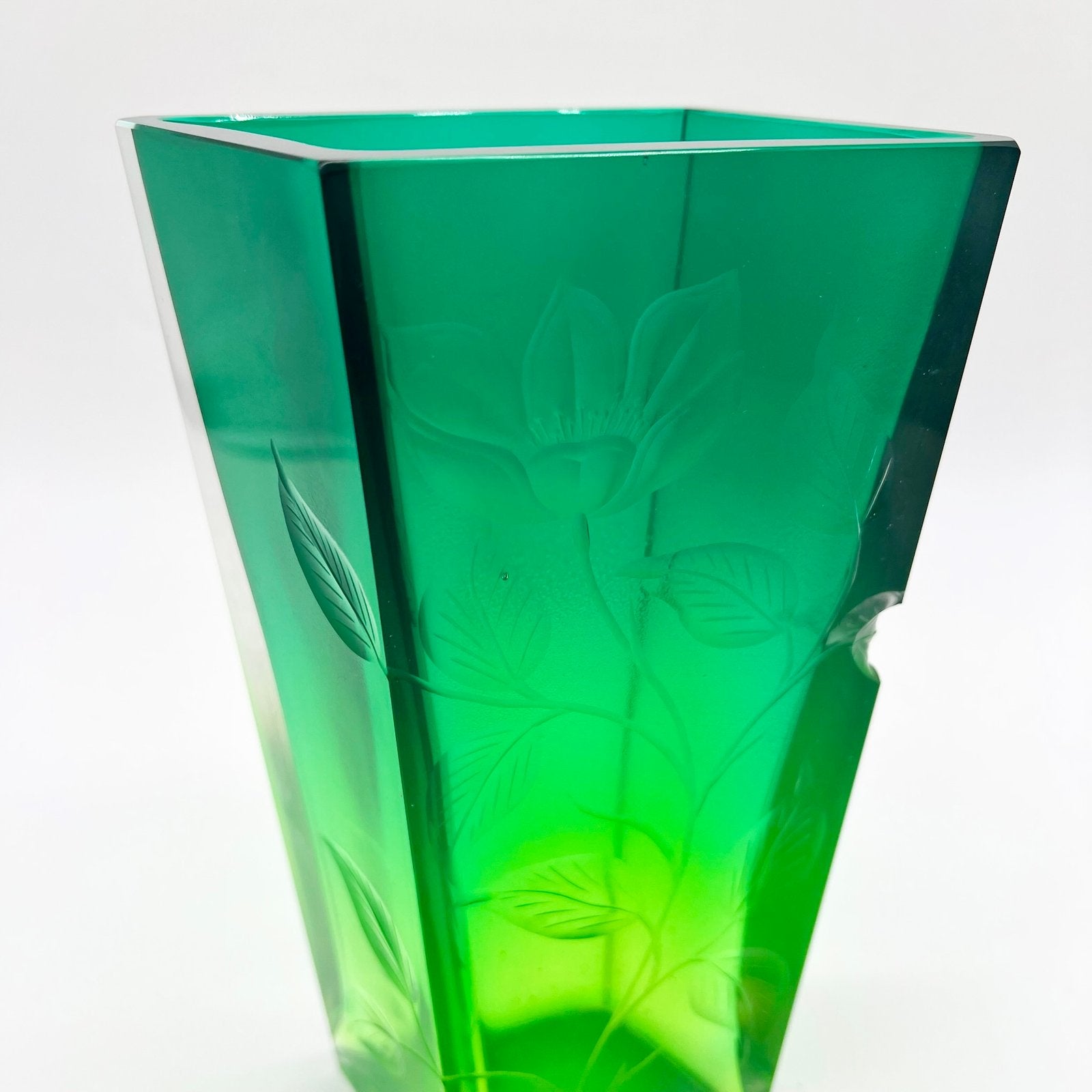 VASE GRAVÉ ART NOUVEAU, CRISTAL DE MOSER, 1900