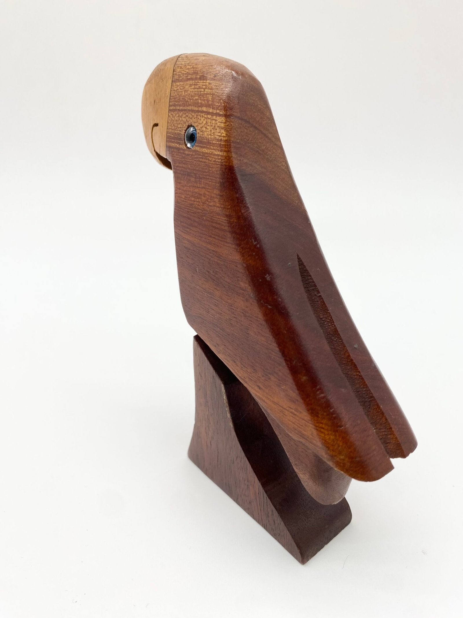 TOUCAN SCULPTÉ EN BOIS — BRÉSIL, 1960s