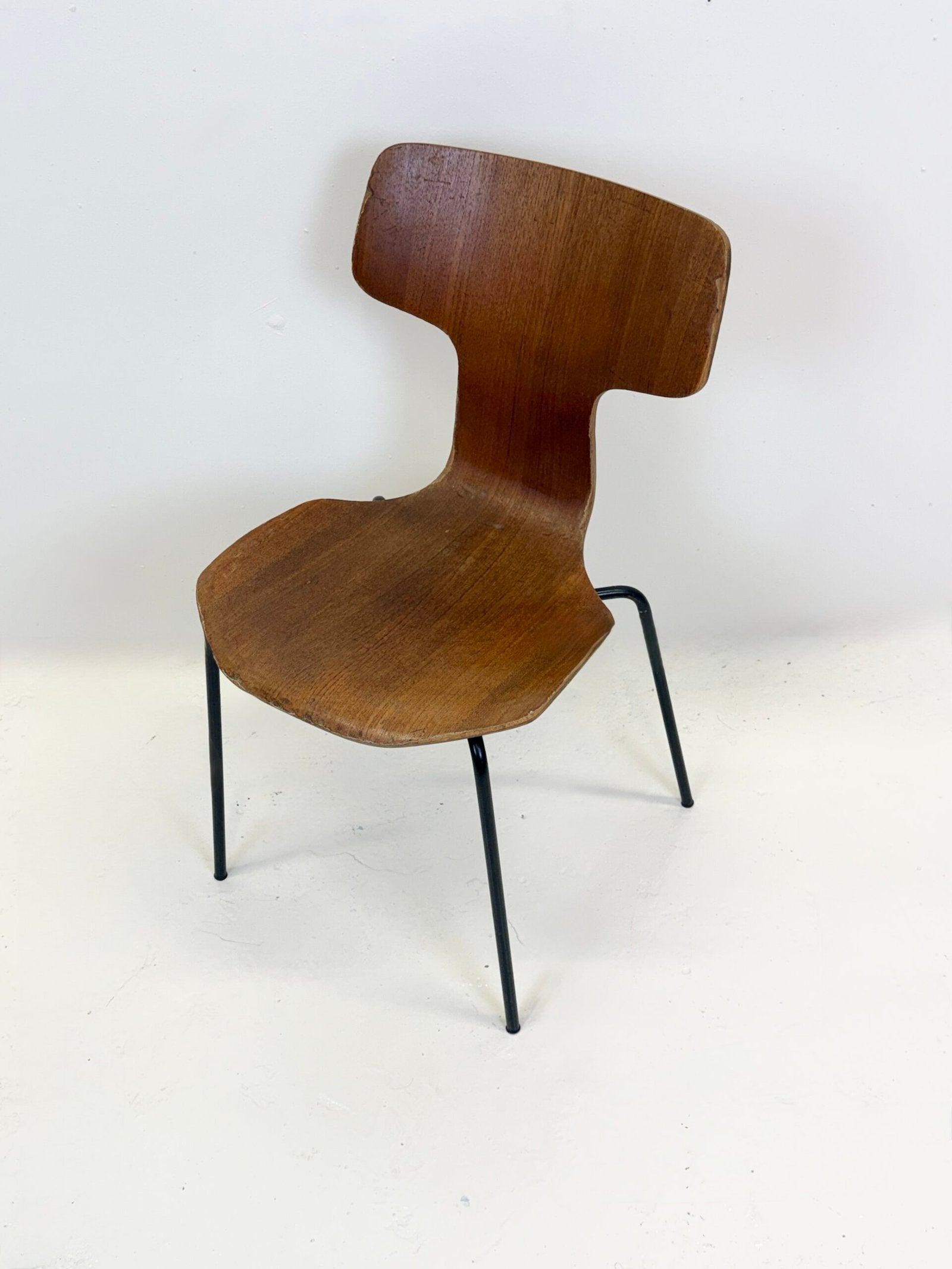 CHAISE 3103 “HAMMER” — ARNE JACOBSEN, 1960s