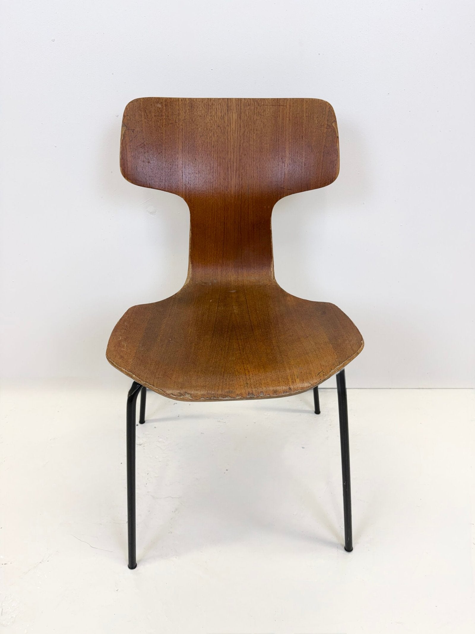 CHAISE 3103 “HAMMER” — ARNE JACOBSEN, 1960s