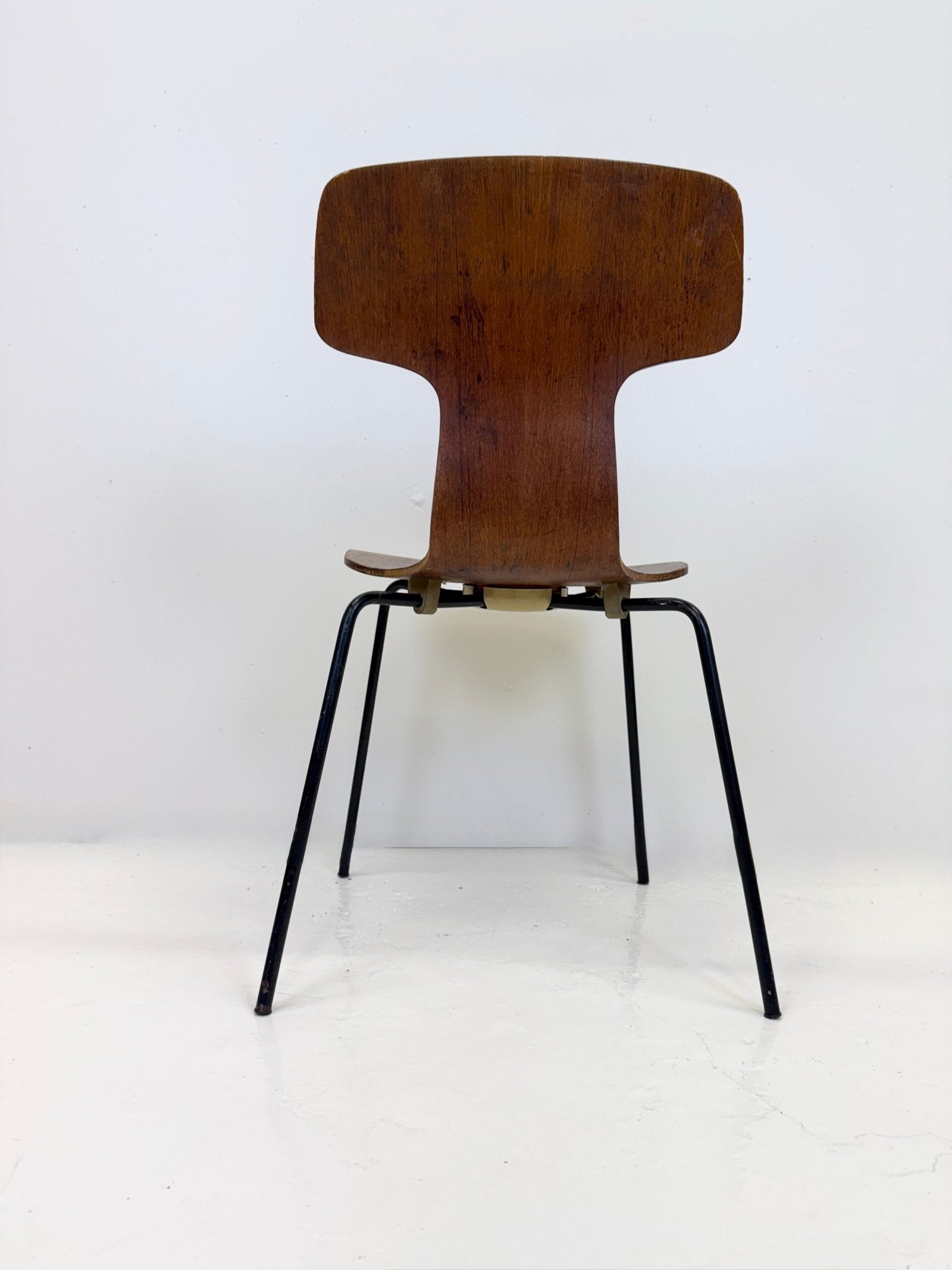 CHAISE 3103 “HAMMER” — ARNE JACOBSEN, 1960s