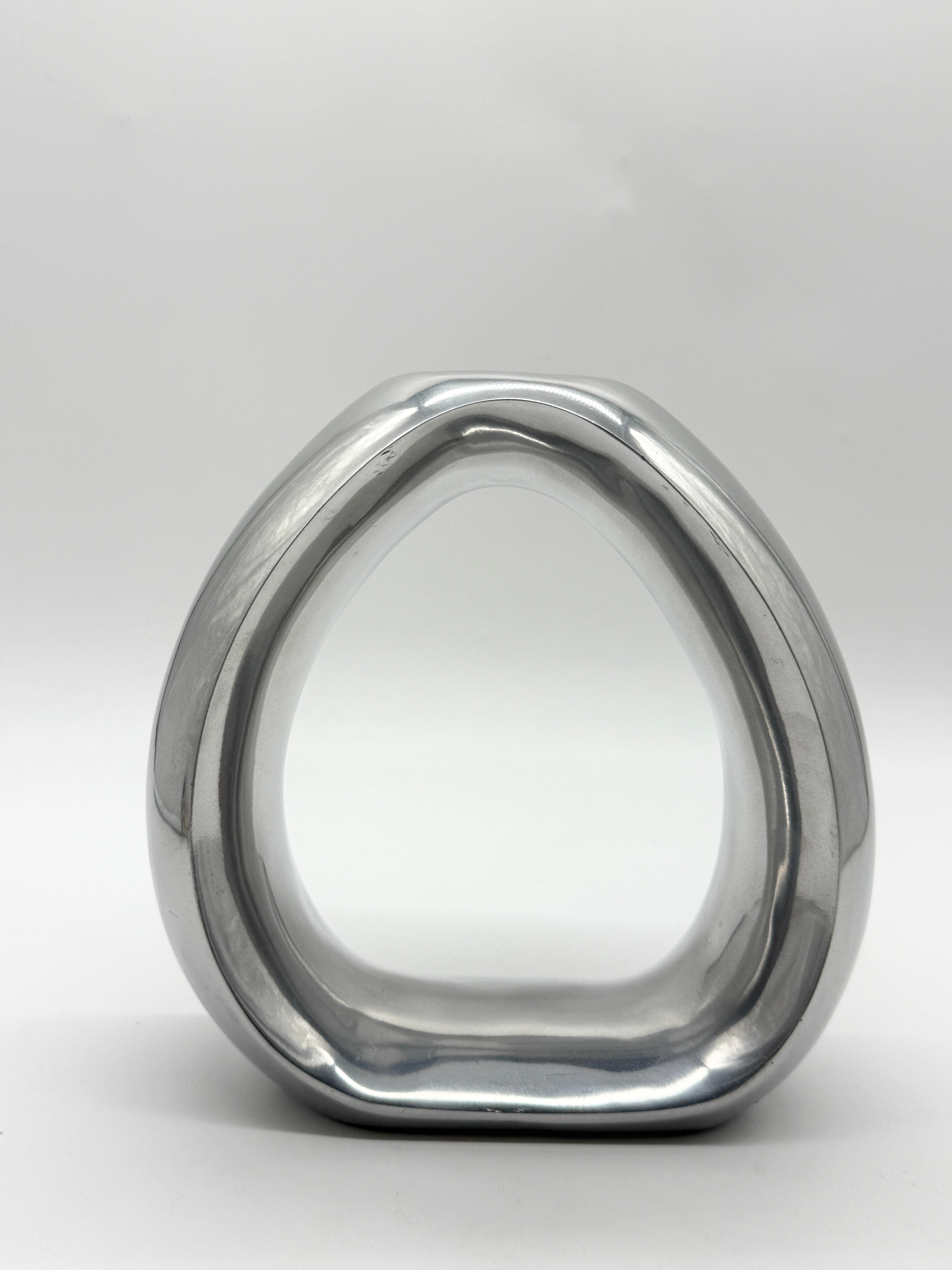 VASE BIOMORPHIQUE EN FONTE D’ALUMINIUM, 1970s