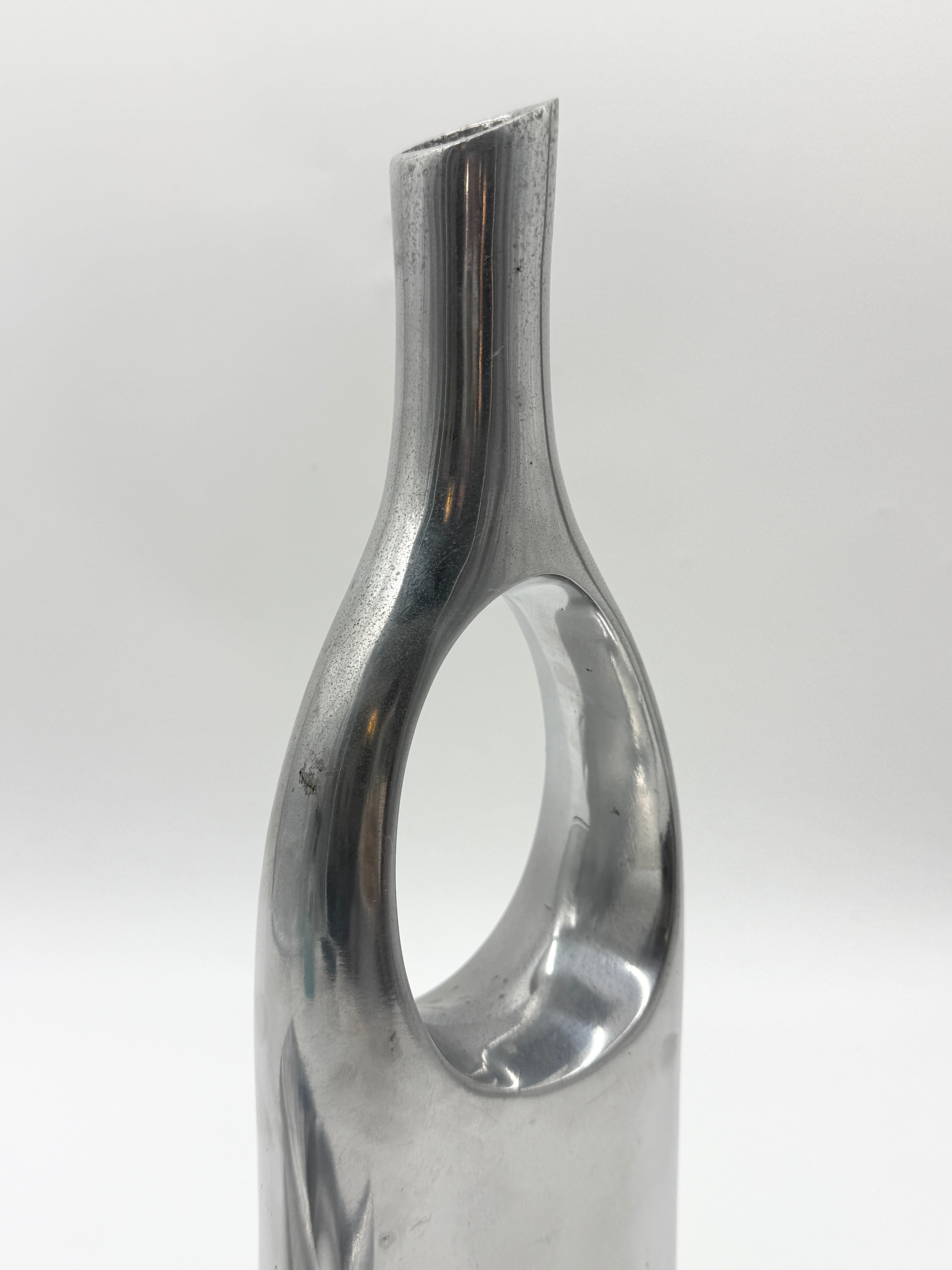 PAIRE DE VASES "GOUTTE" EN FONTE D’ALUMINIUM, ITALIE, 1970s