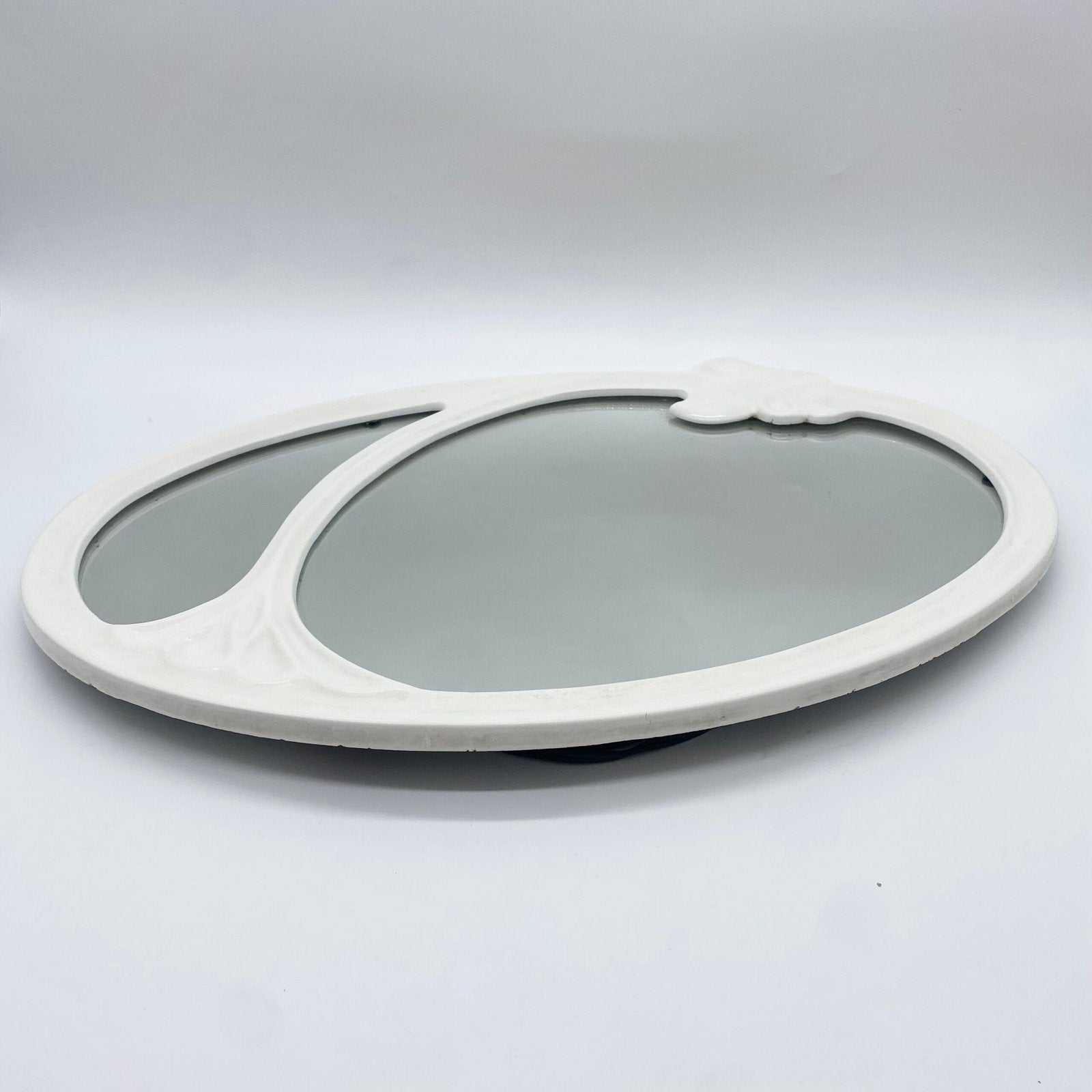 GRAND MIROIR "OVALE" EN FONTE – ART DÉCO