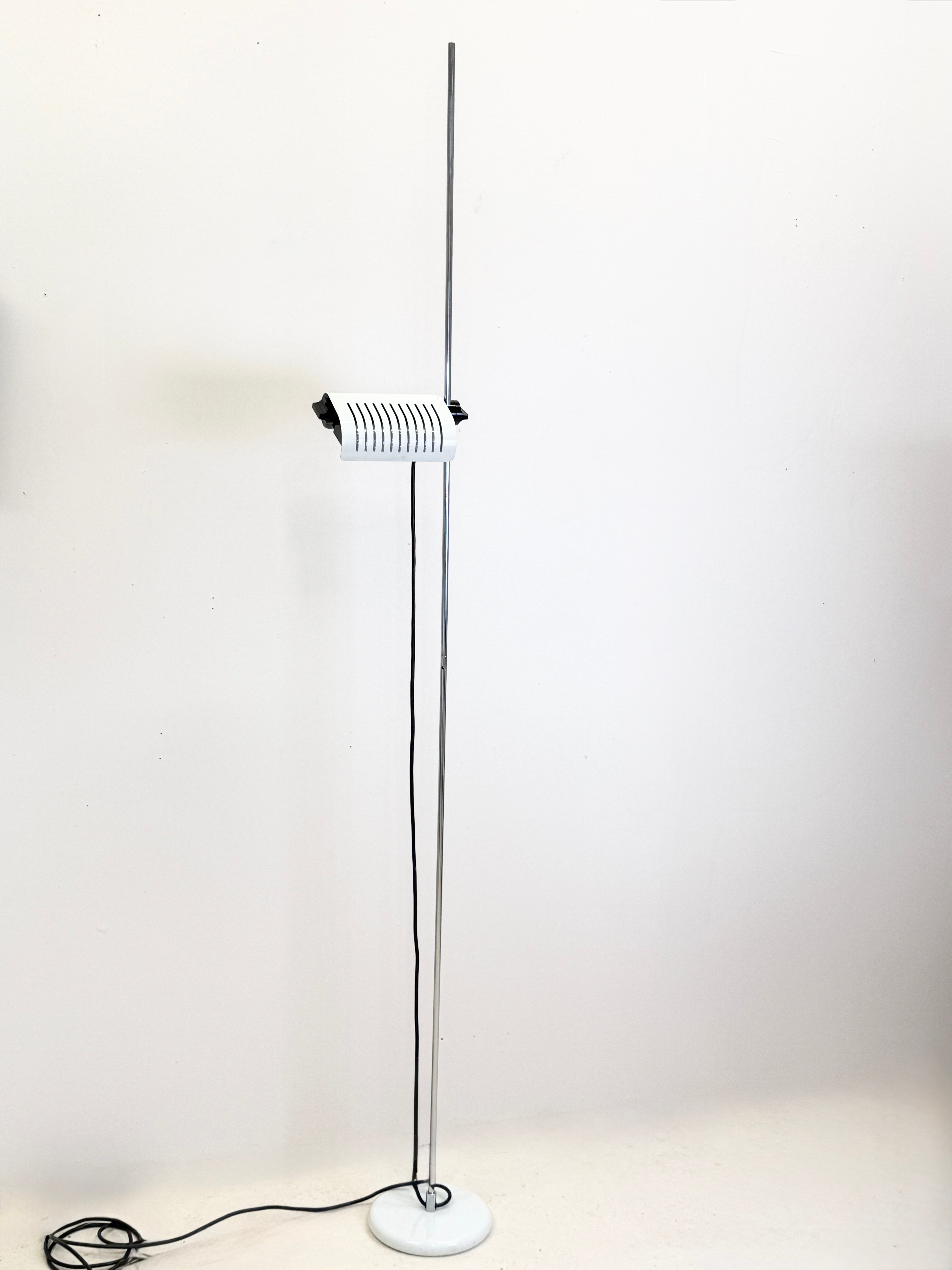 LAMPADAIRES « COLOMBO » MODÈLE 626 – OLUCE, 1970s