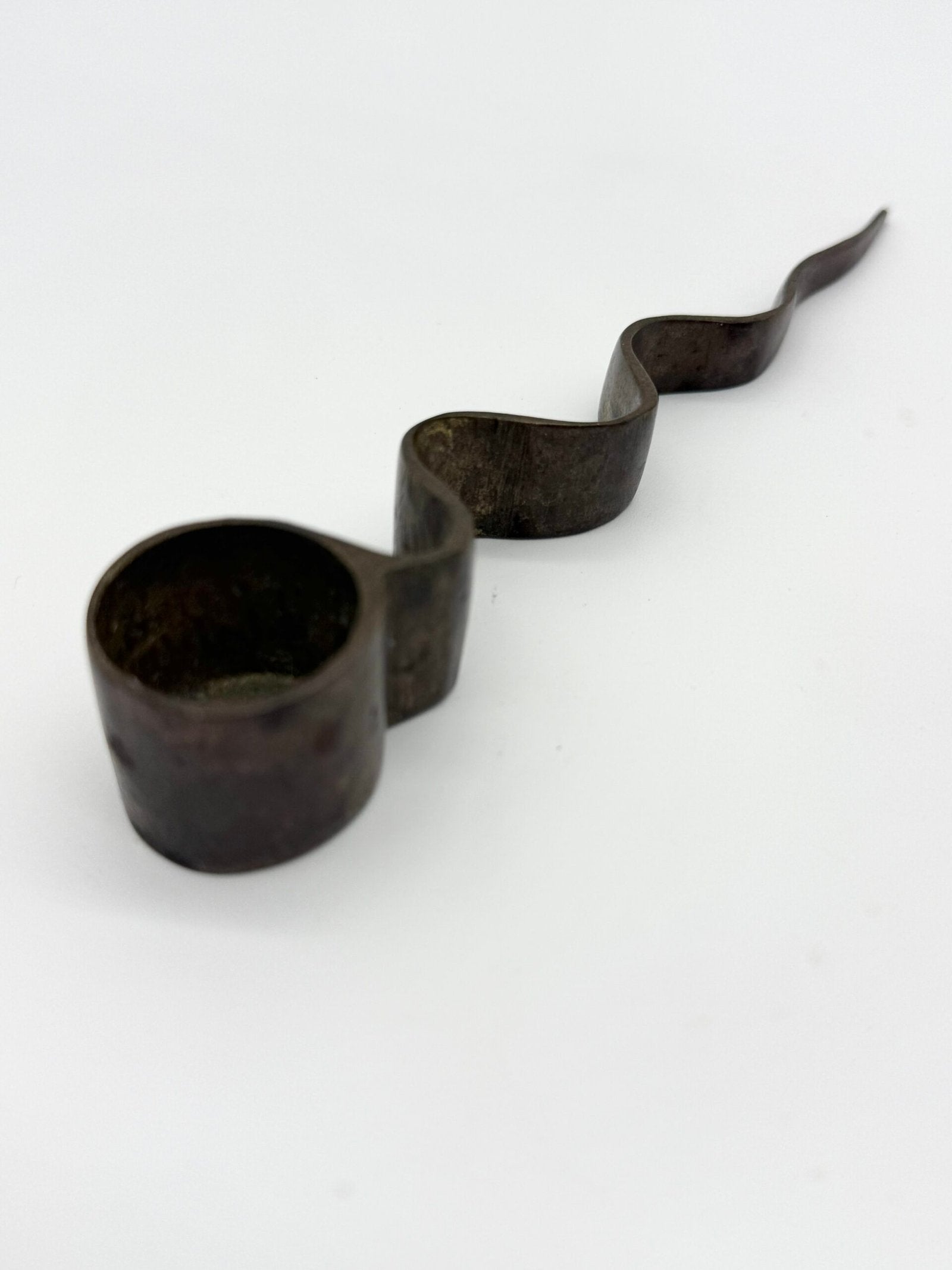 PAIRE DE BOUGEOIRS "SERPENTIN", MODERNISTE, 1970s