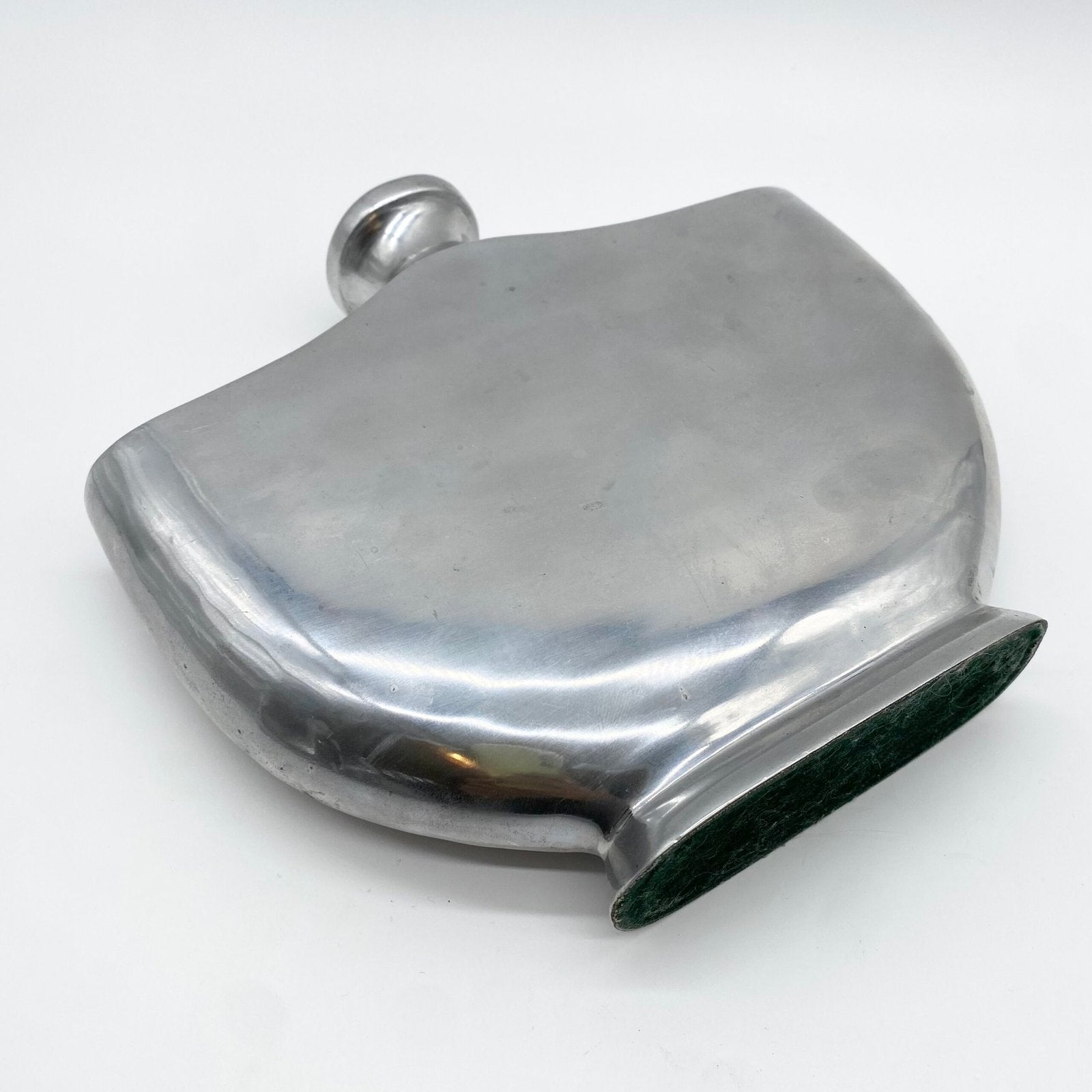VASE « COQUILLAGE » / FONTE D’ALUMINIUM – 1970s