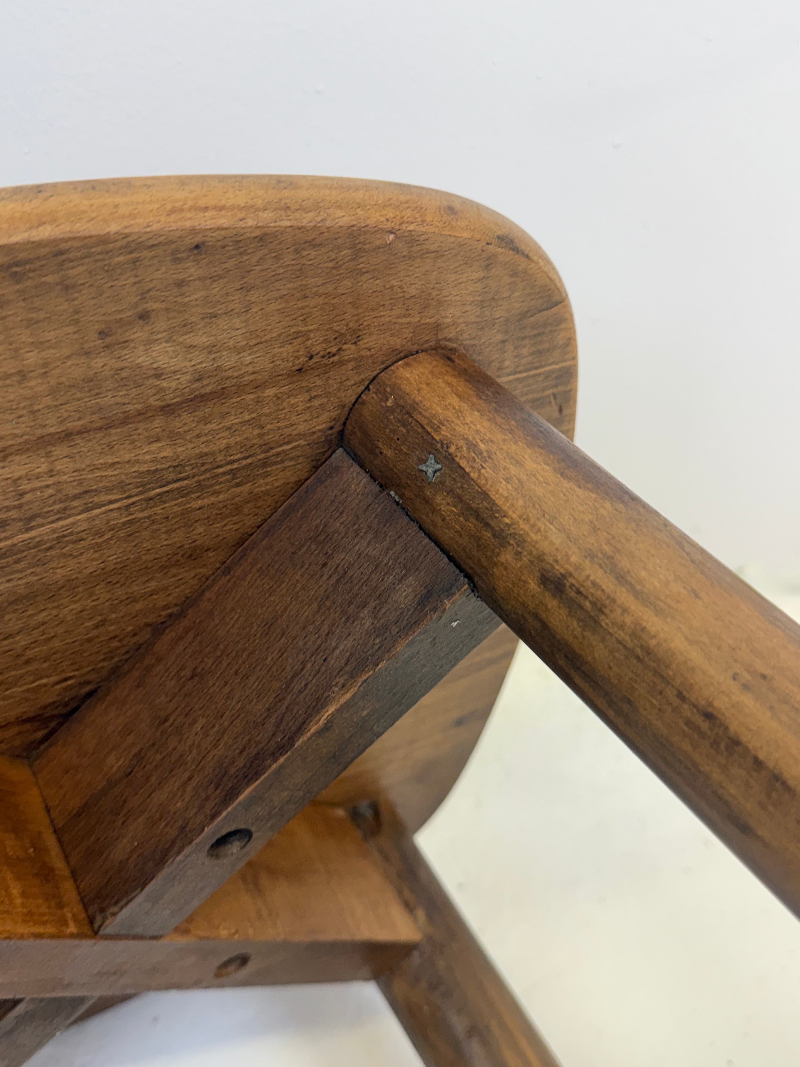 TABOURET EN BOIS — PIERRE GAUTIER-DELAYE, FRANCE, 1960s
